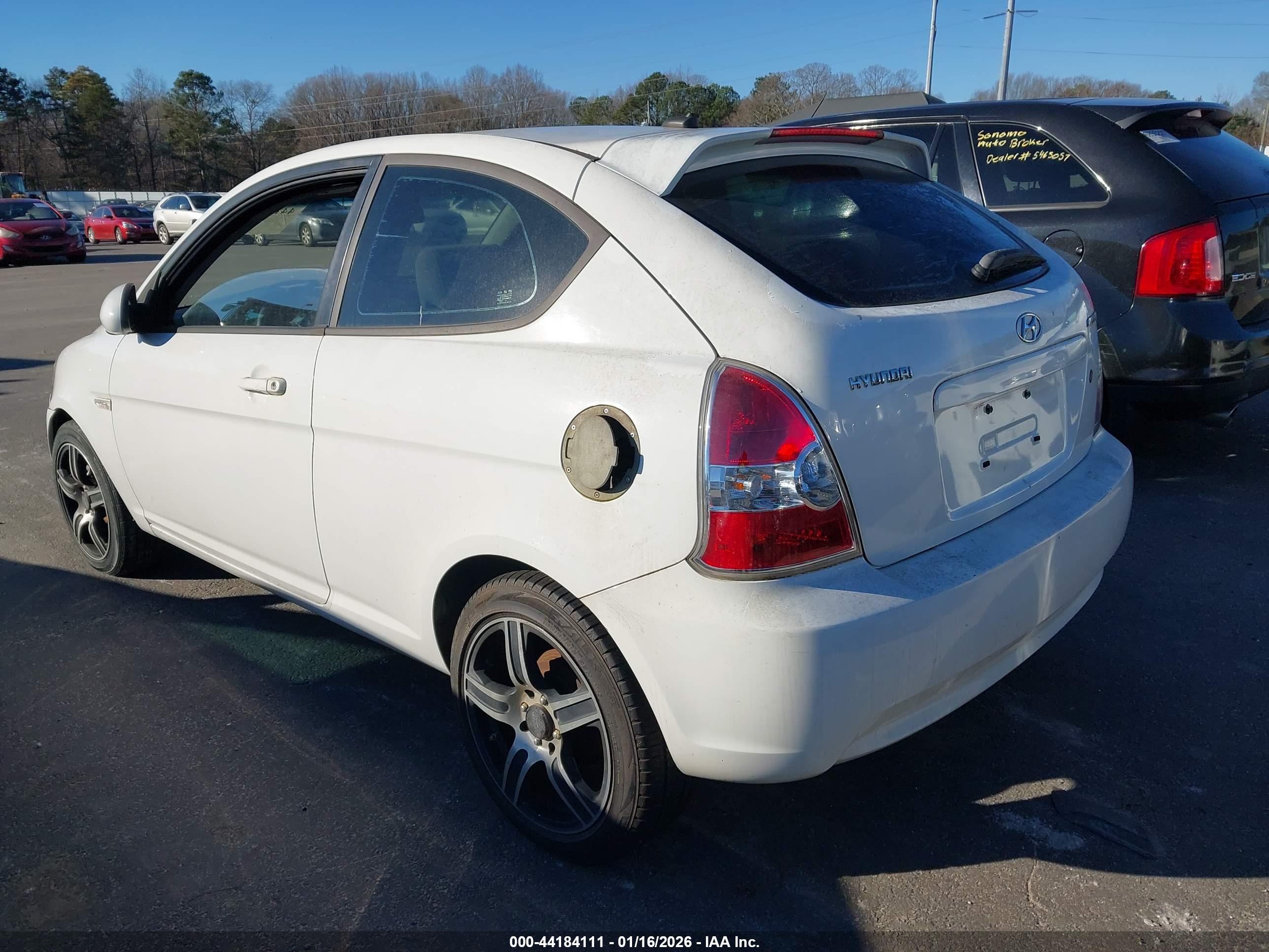 HYUNDAI ACCENT image 3