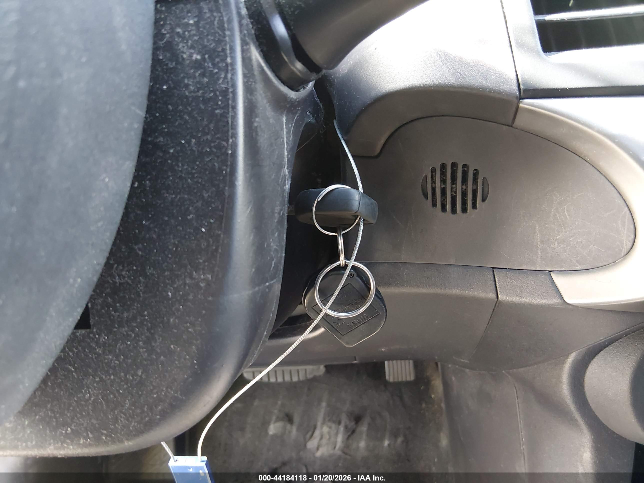 MITSUBISHI LANCER image 11