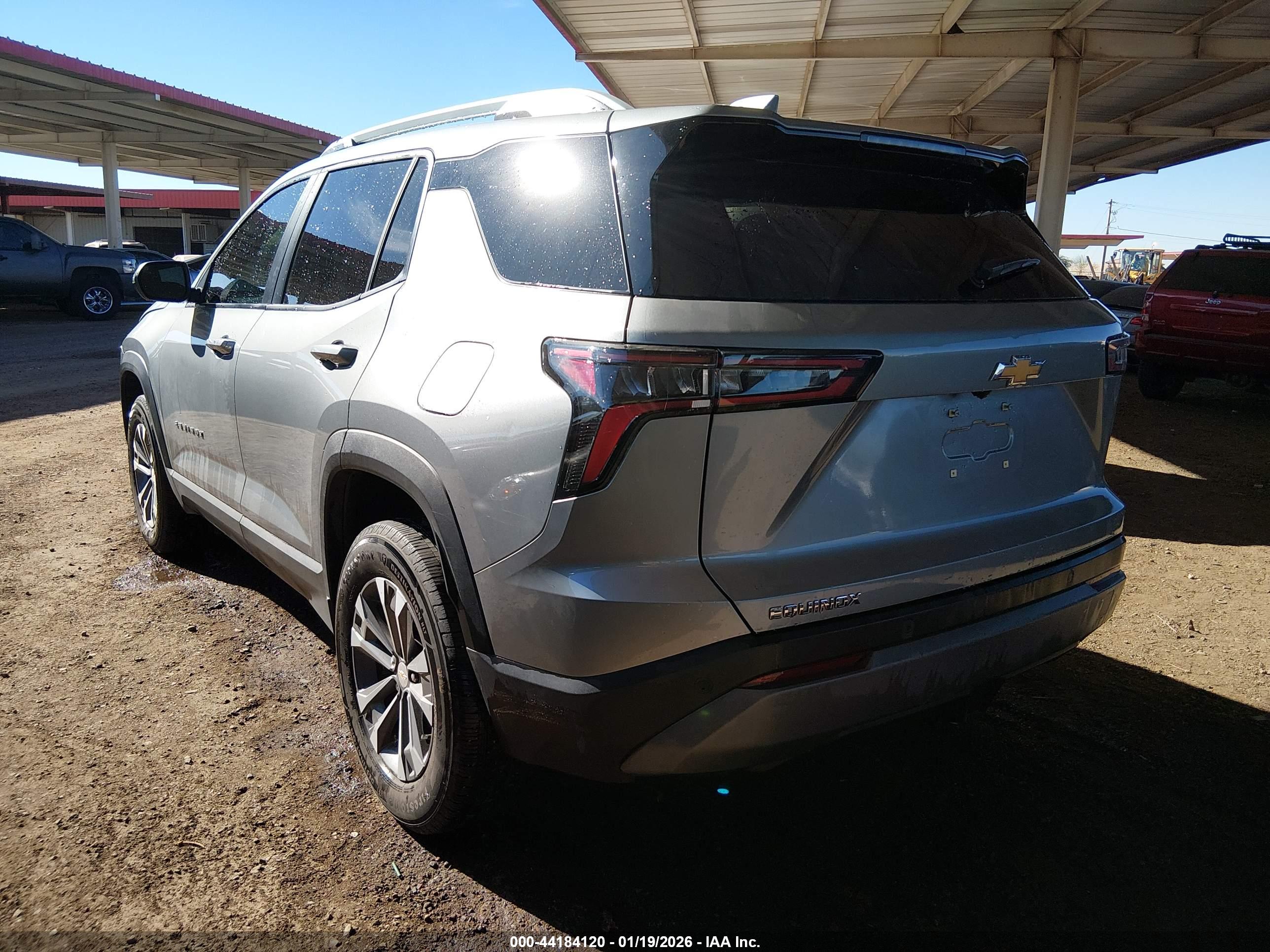 CHEVROLET EQUINOX image 3