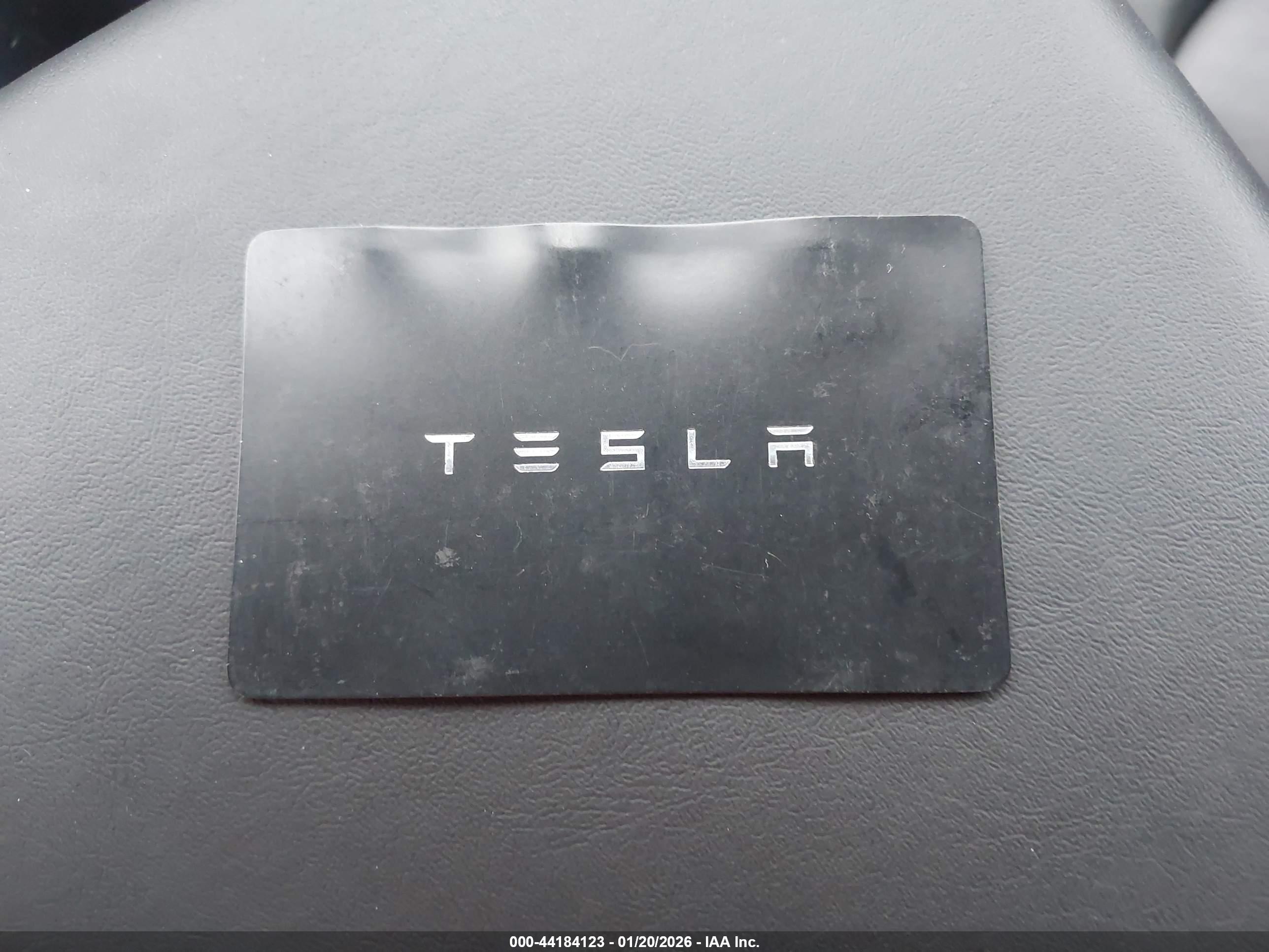 TESLA MODEL image 11