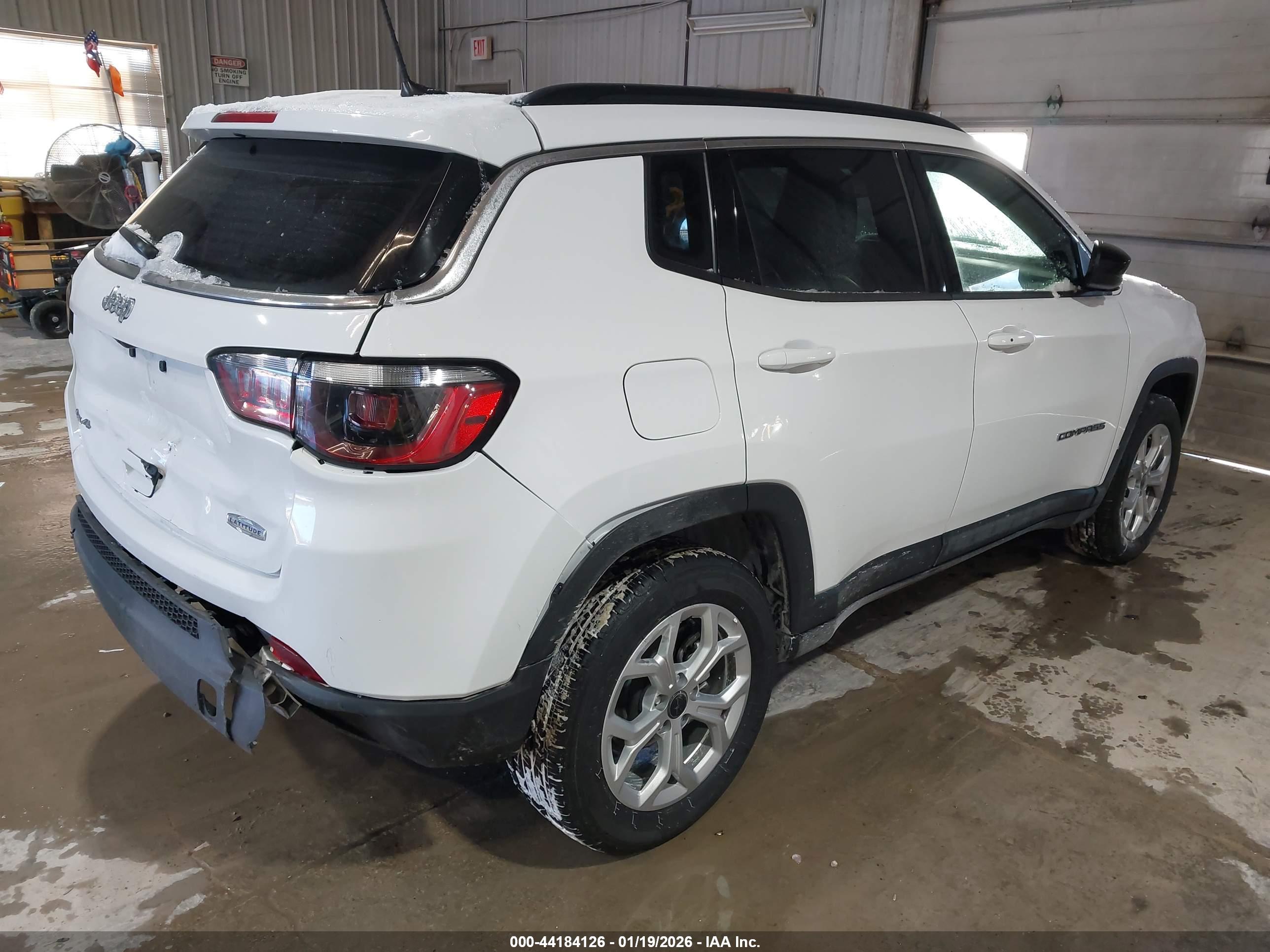 JEEP COMPASS image 4