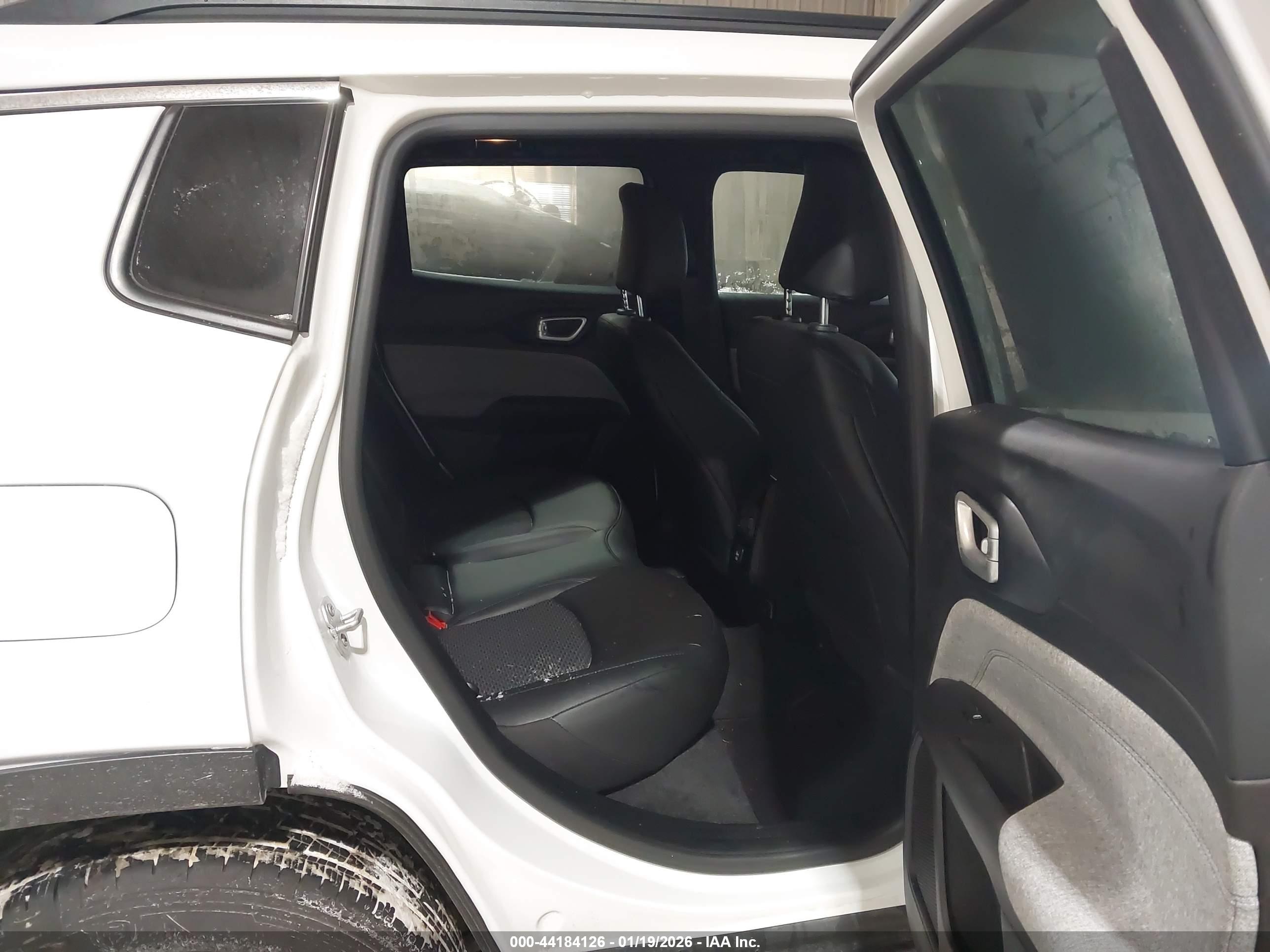 JEEP COMPASS image 8