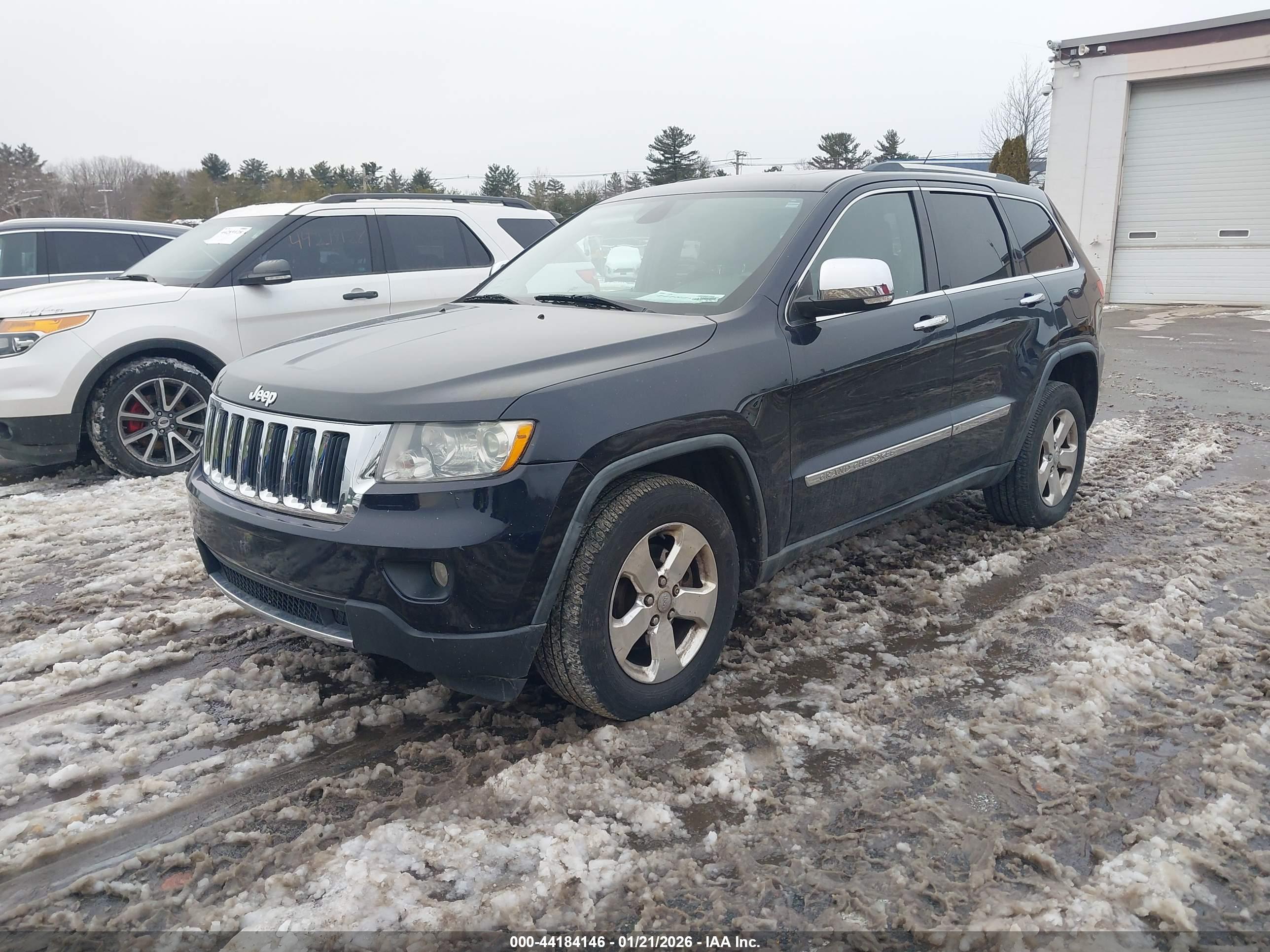 JEEP GRAND image 2