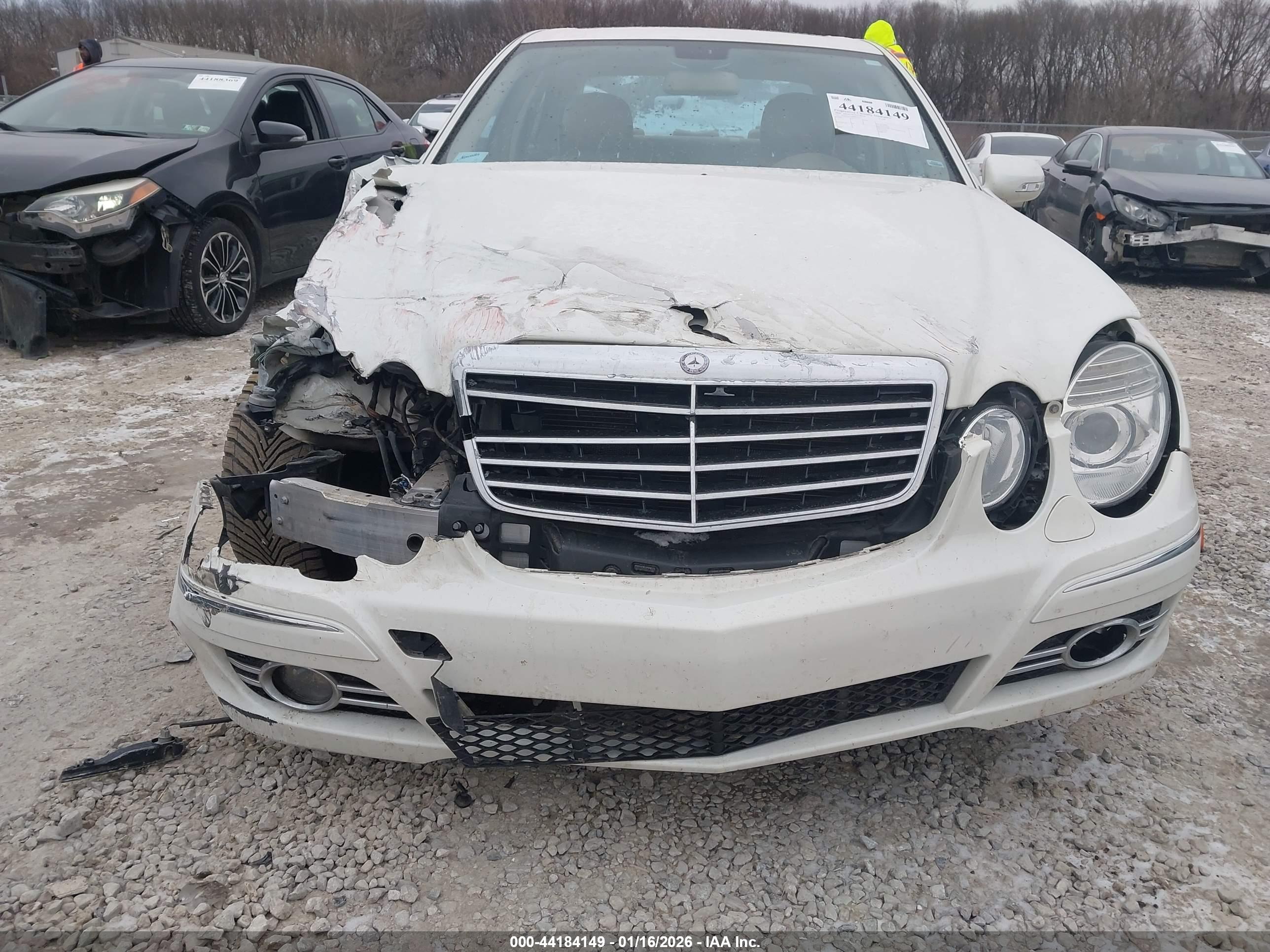 MERCEDES-BENZ E image 6