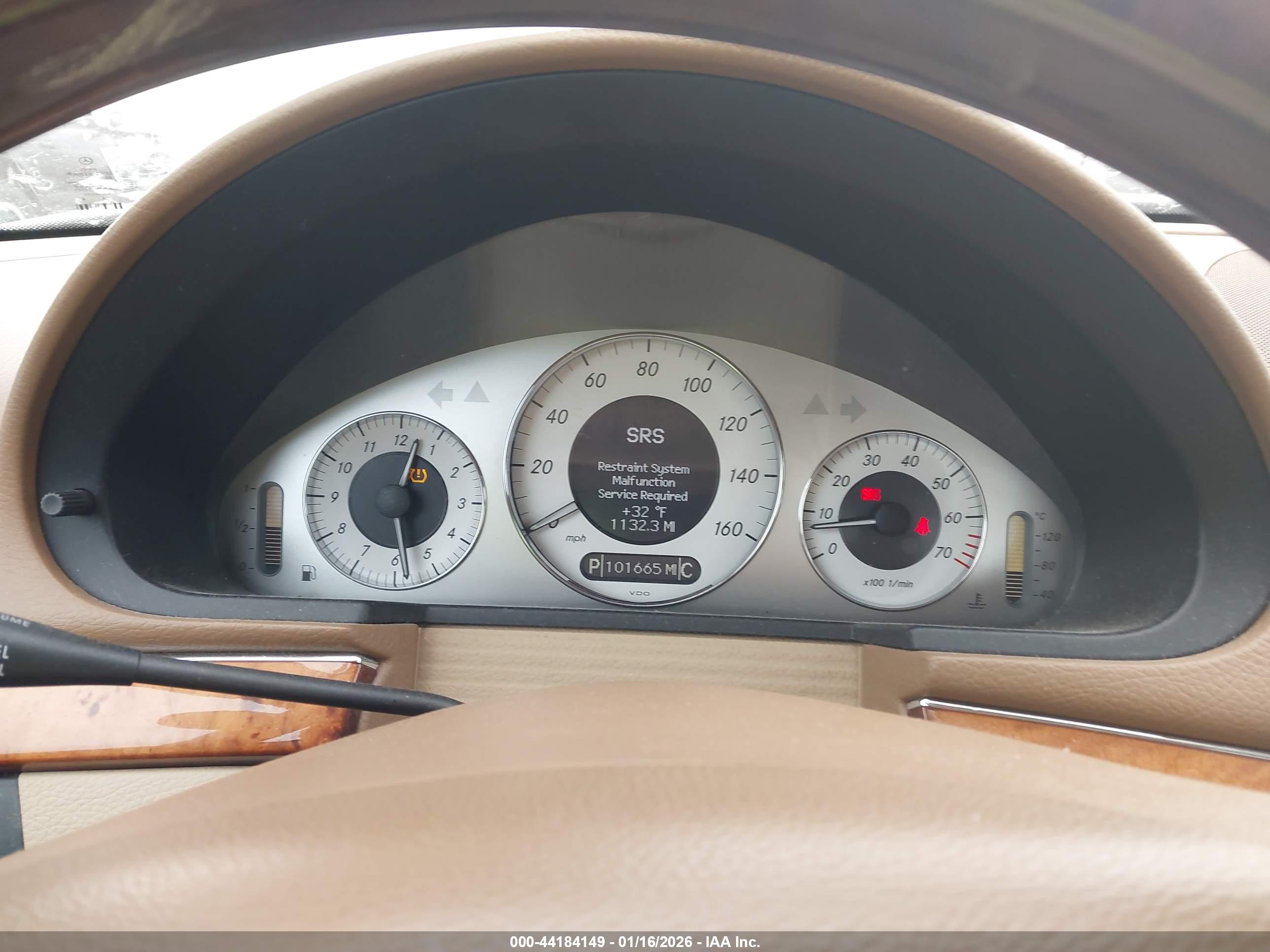 MERCEDES-BENZ E image 7