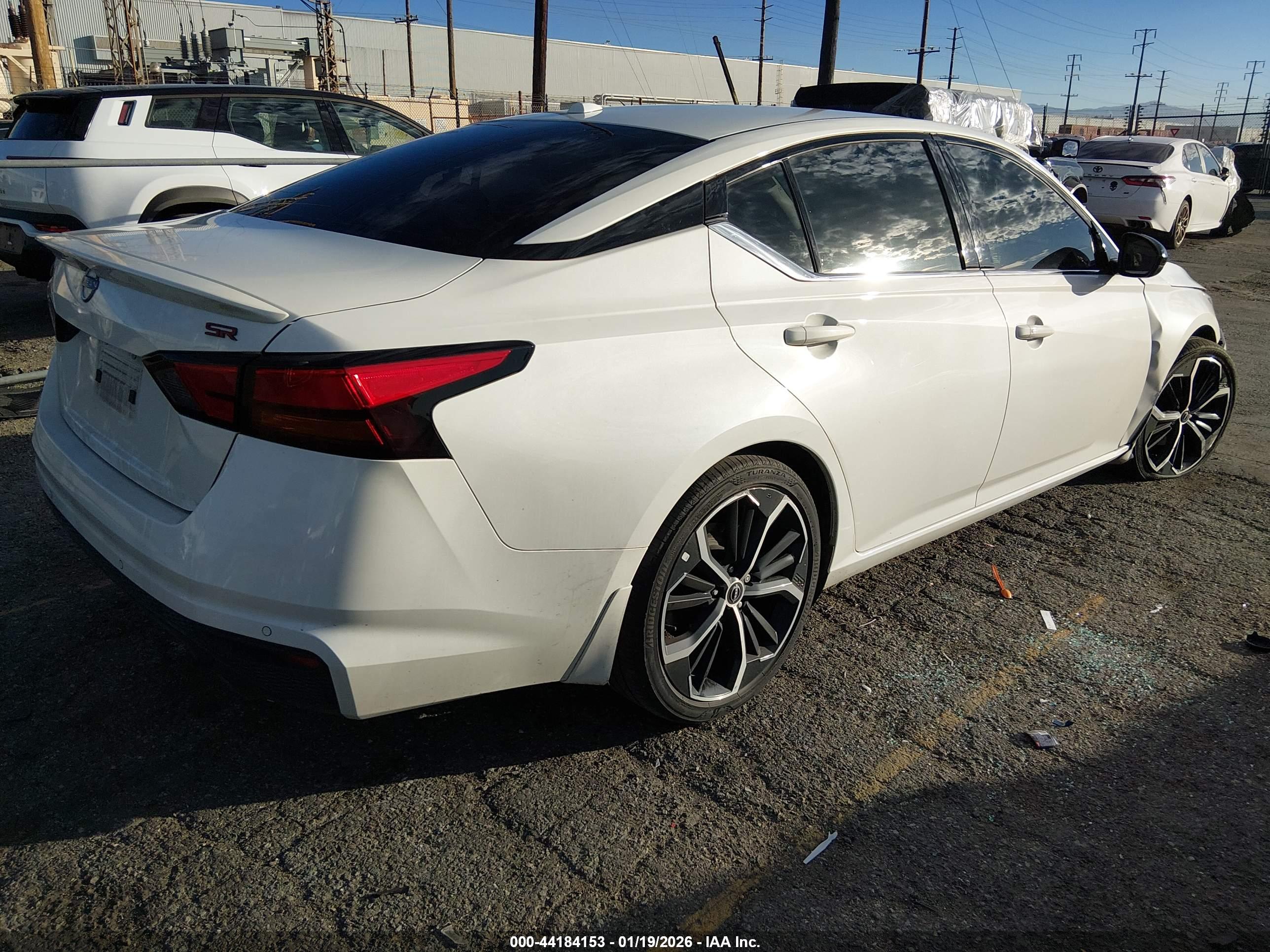 NISSAN ALTIMA image 4