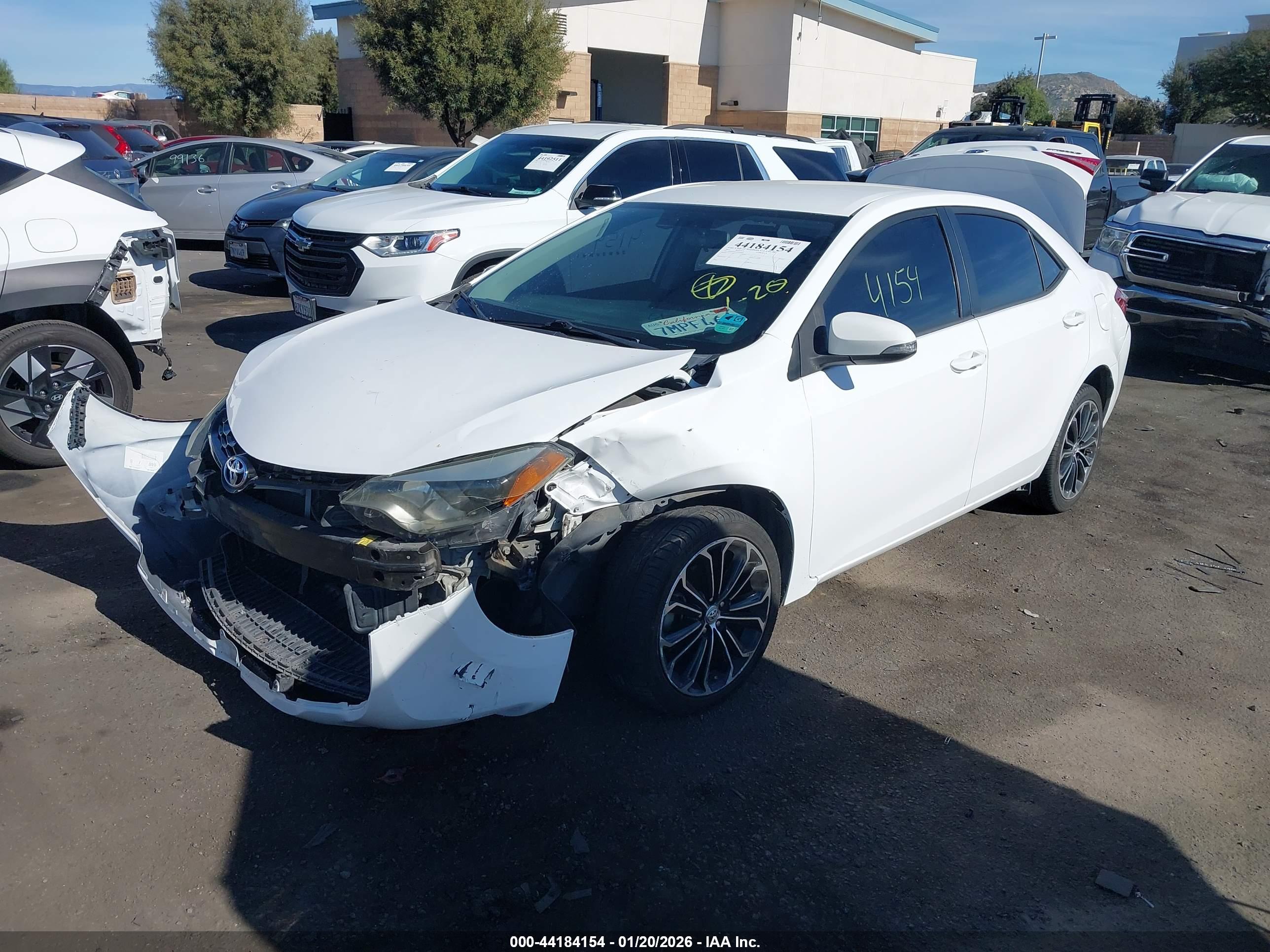 TOYOTA COROLLA image 2