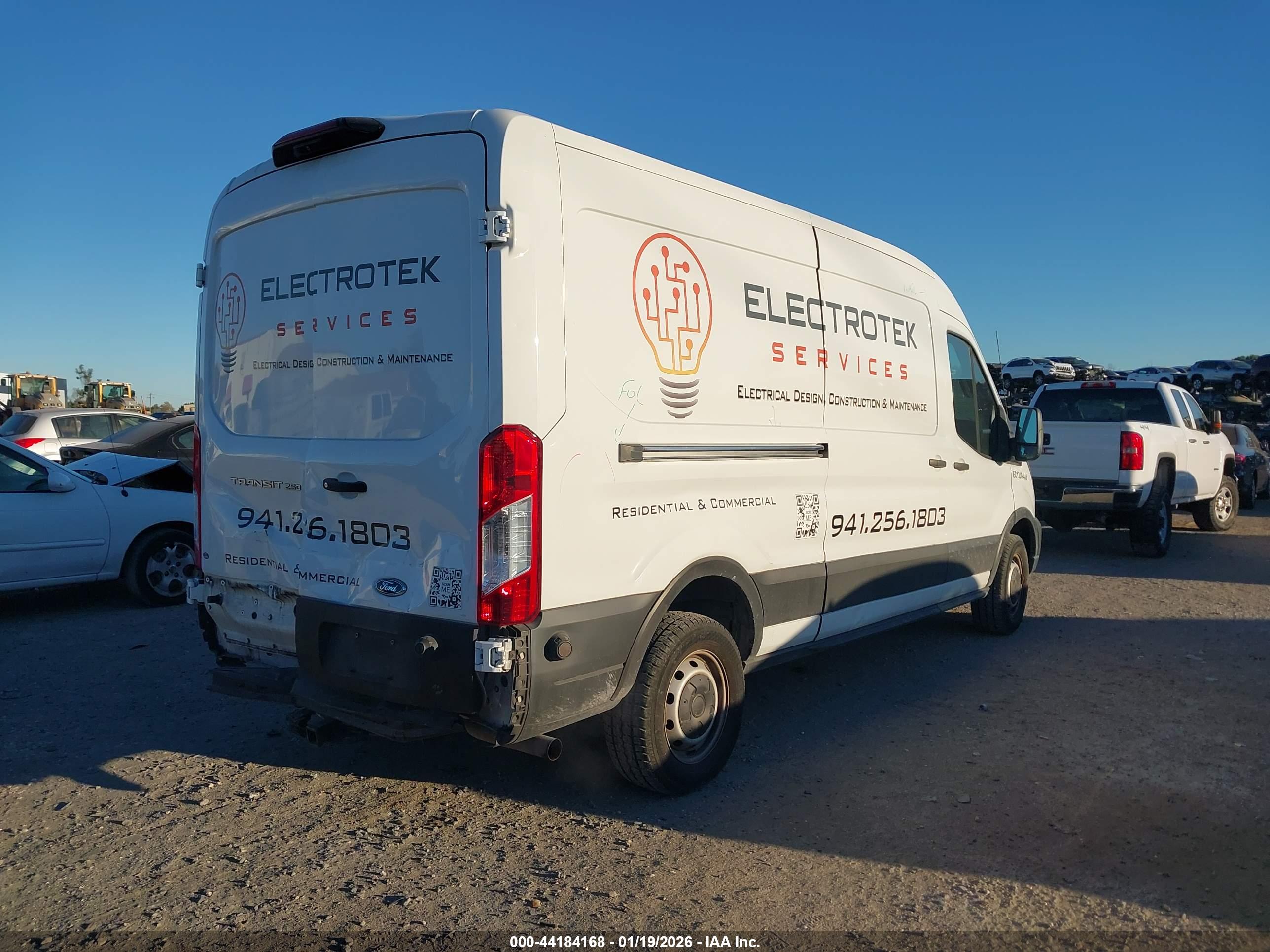 FORD TRANSIT-250 image 4