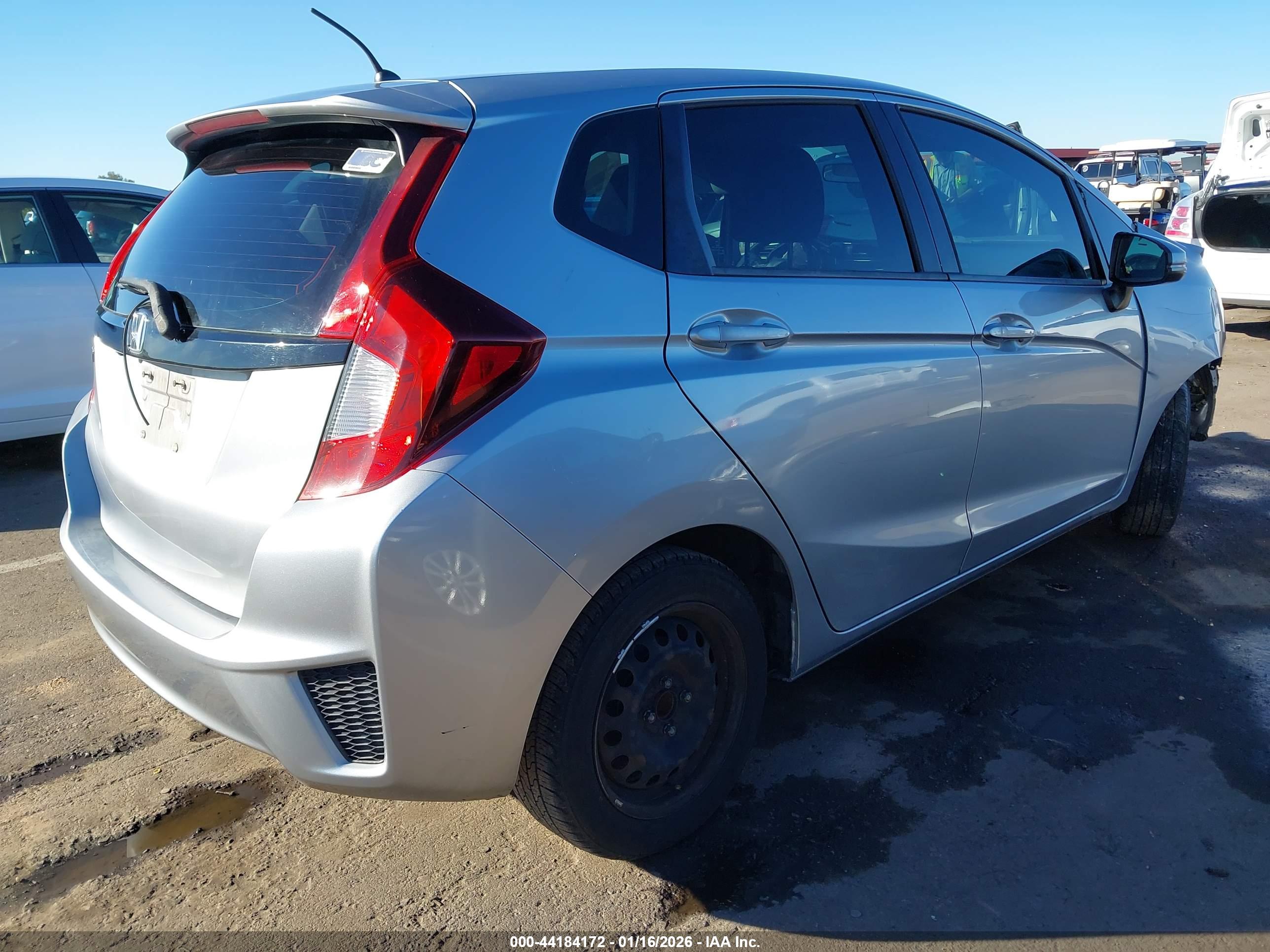 HONDA FIT image 4