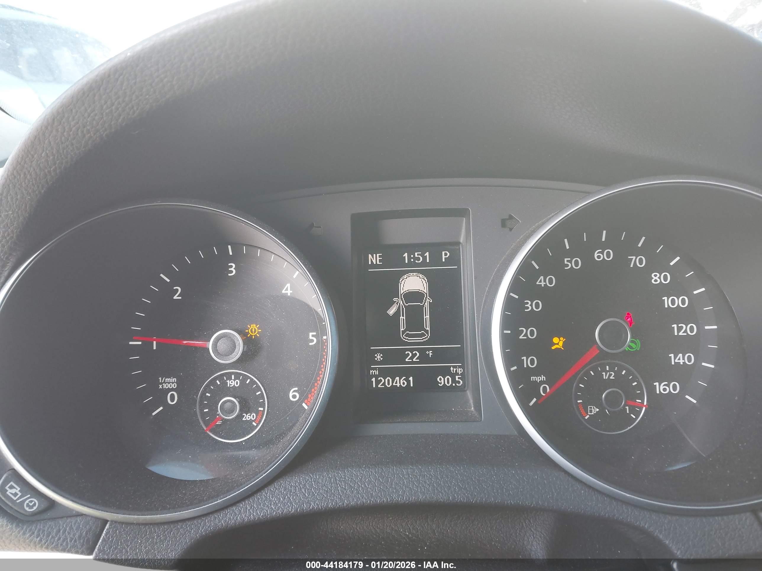 VOLKSWAGEN GOLF image 7