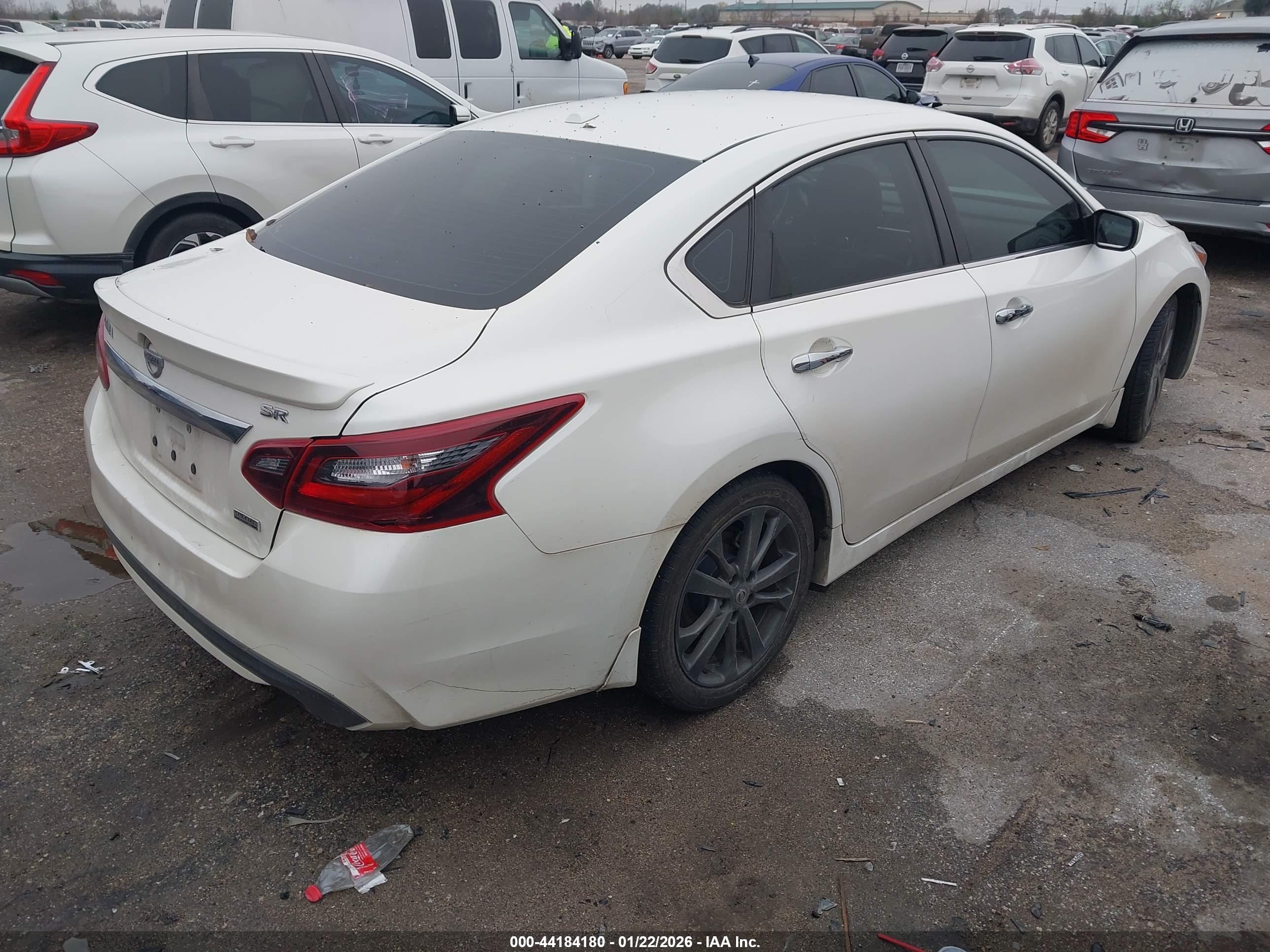 NISSAN ALTIMA image 4