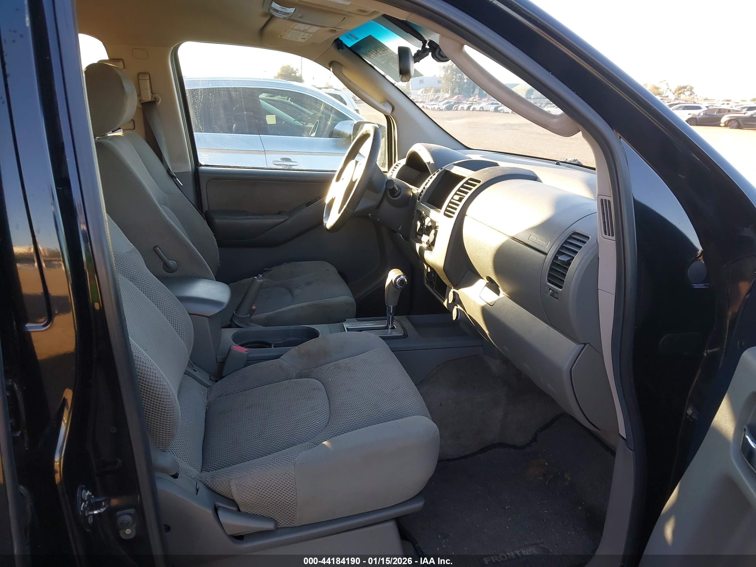 NISSAN FRONTIER image 5
