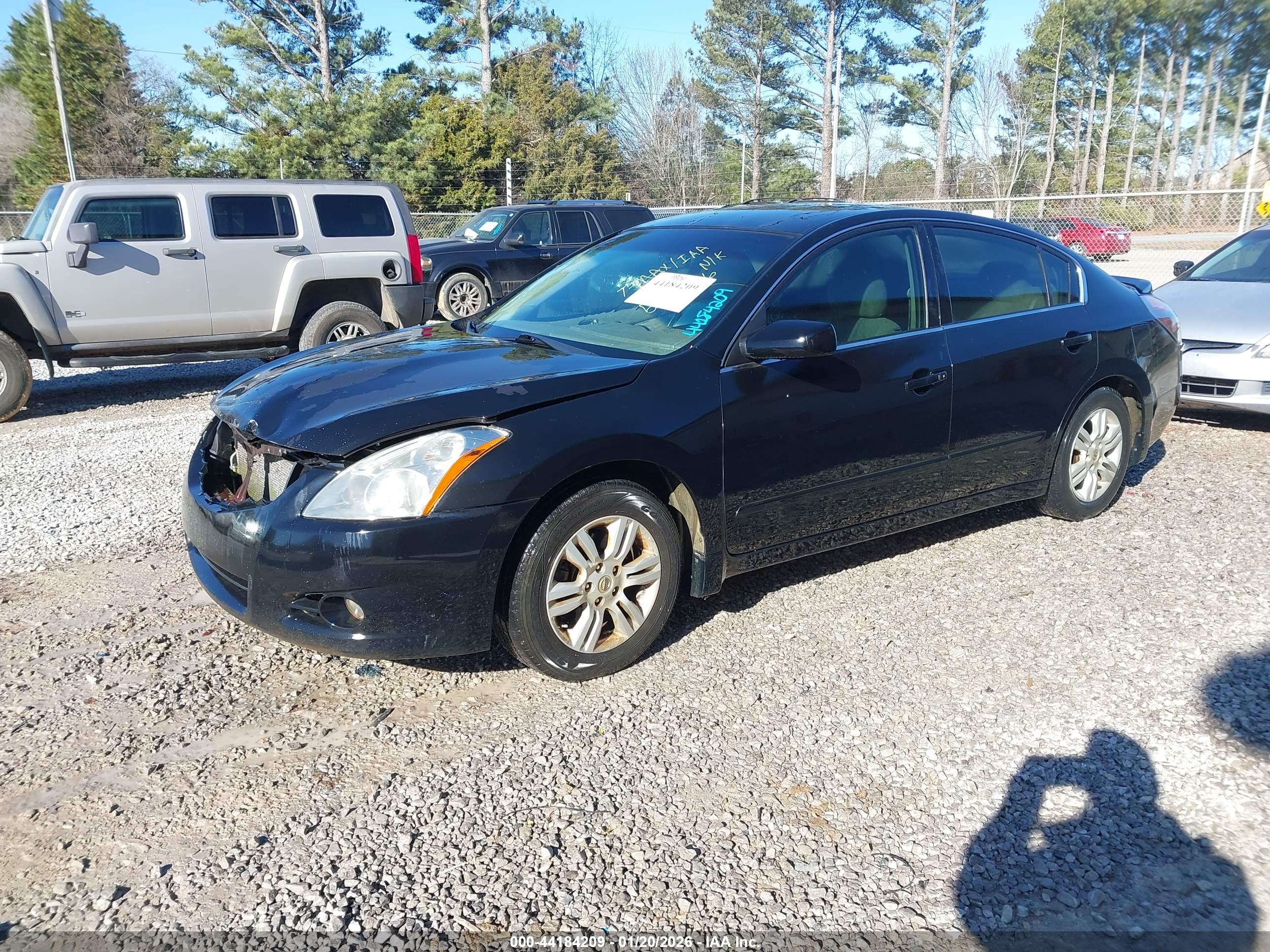 NISSAN ALTIMA image 2