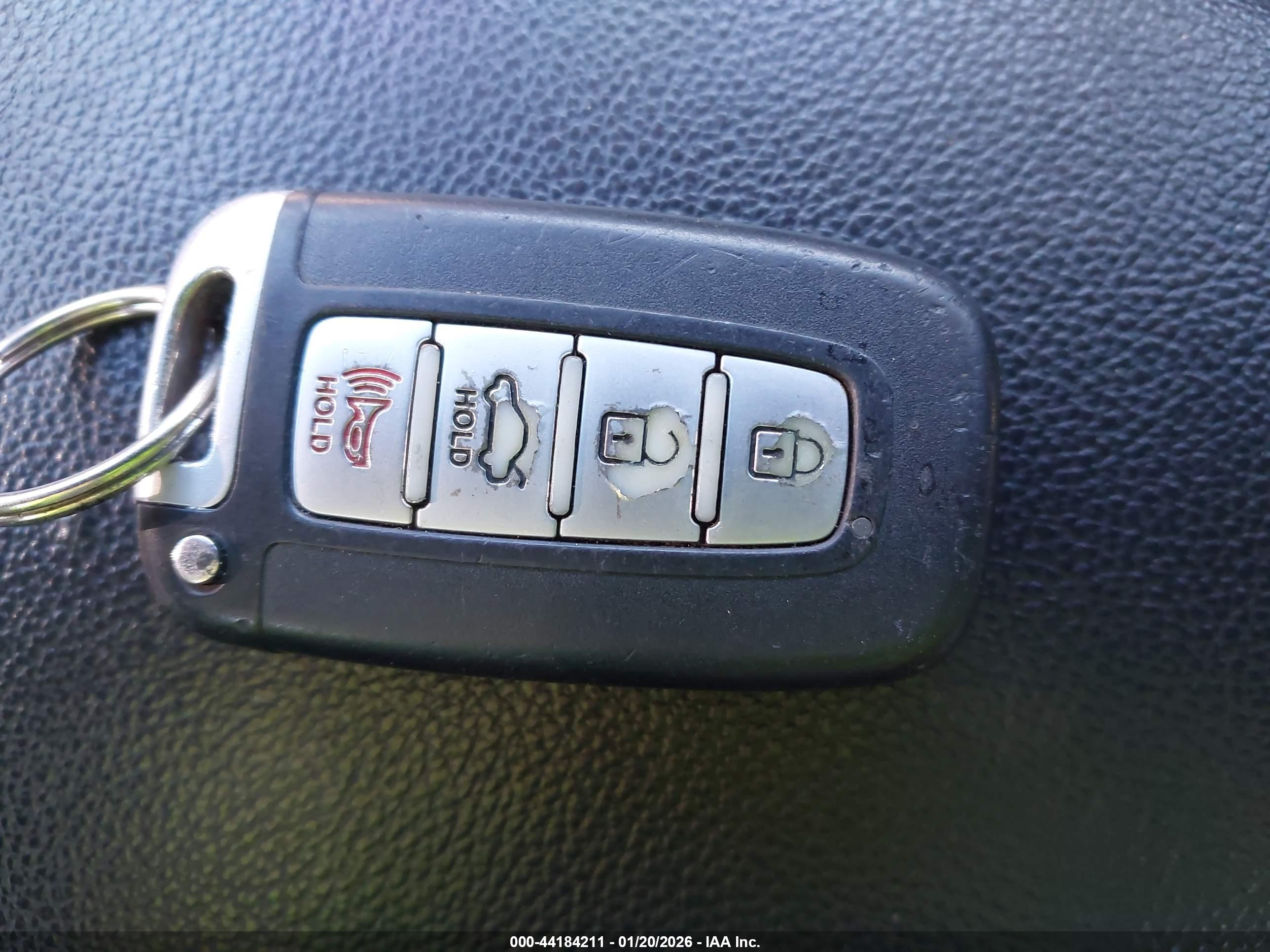 HYUNDAI ELANTRA image 11
