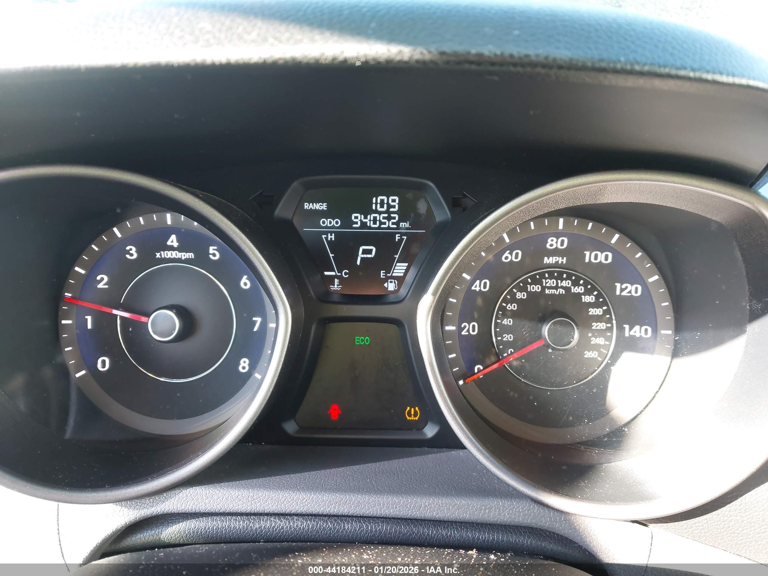 HYUNDAI ELANTRA image 7