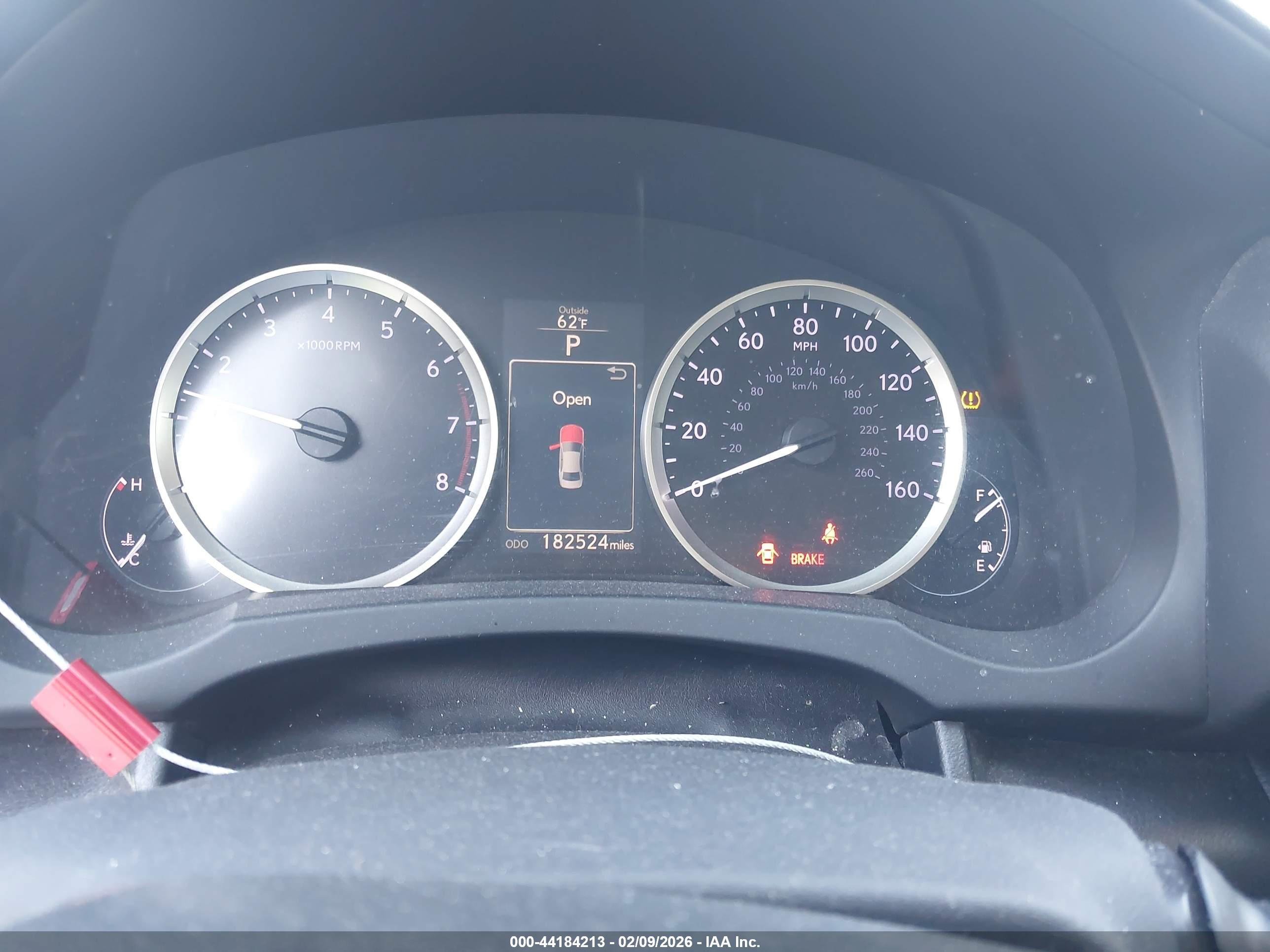LEXUS IS image 7