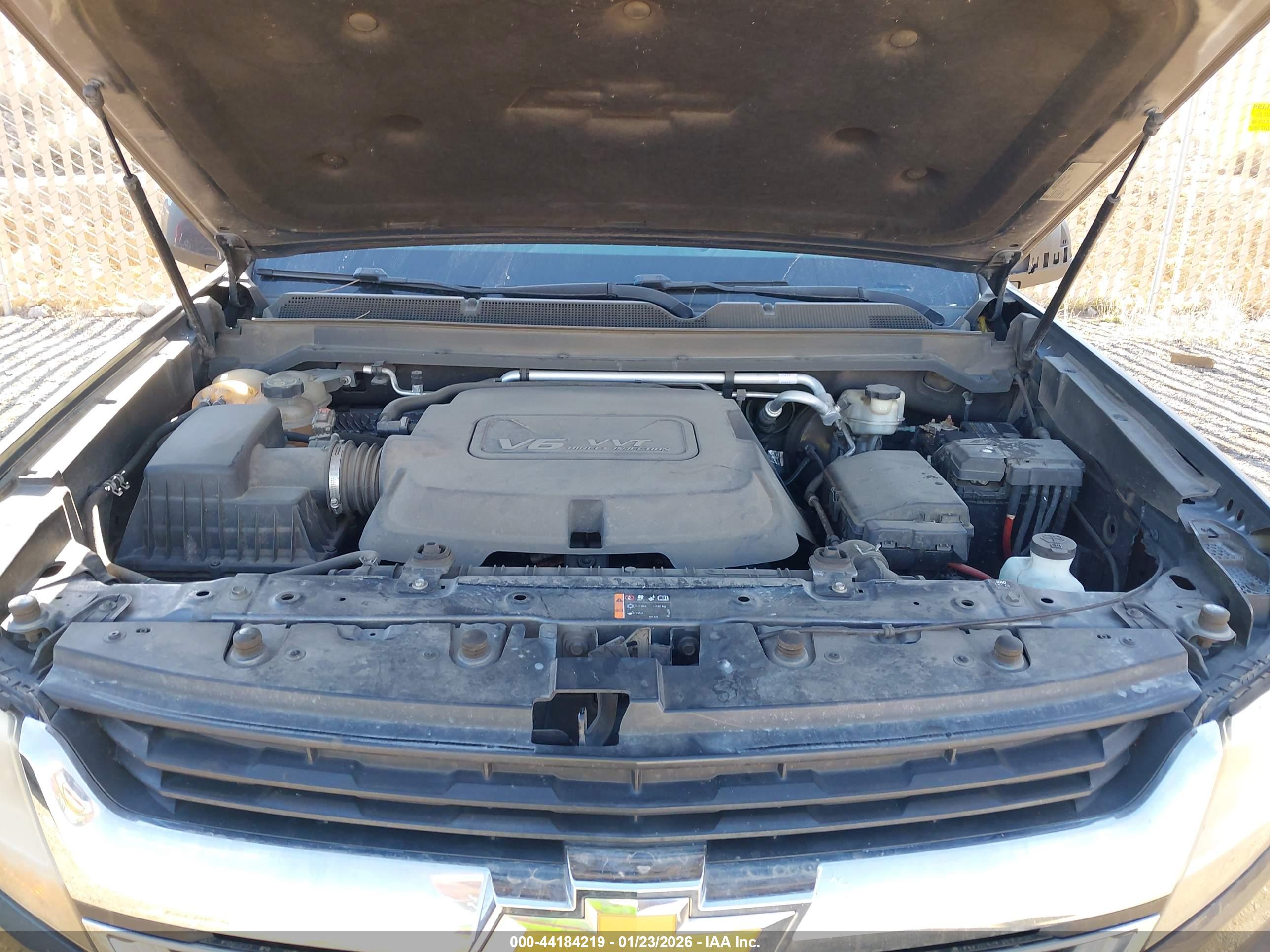 CHEVROLET COLORADO image 10