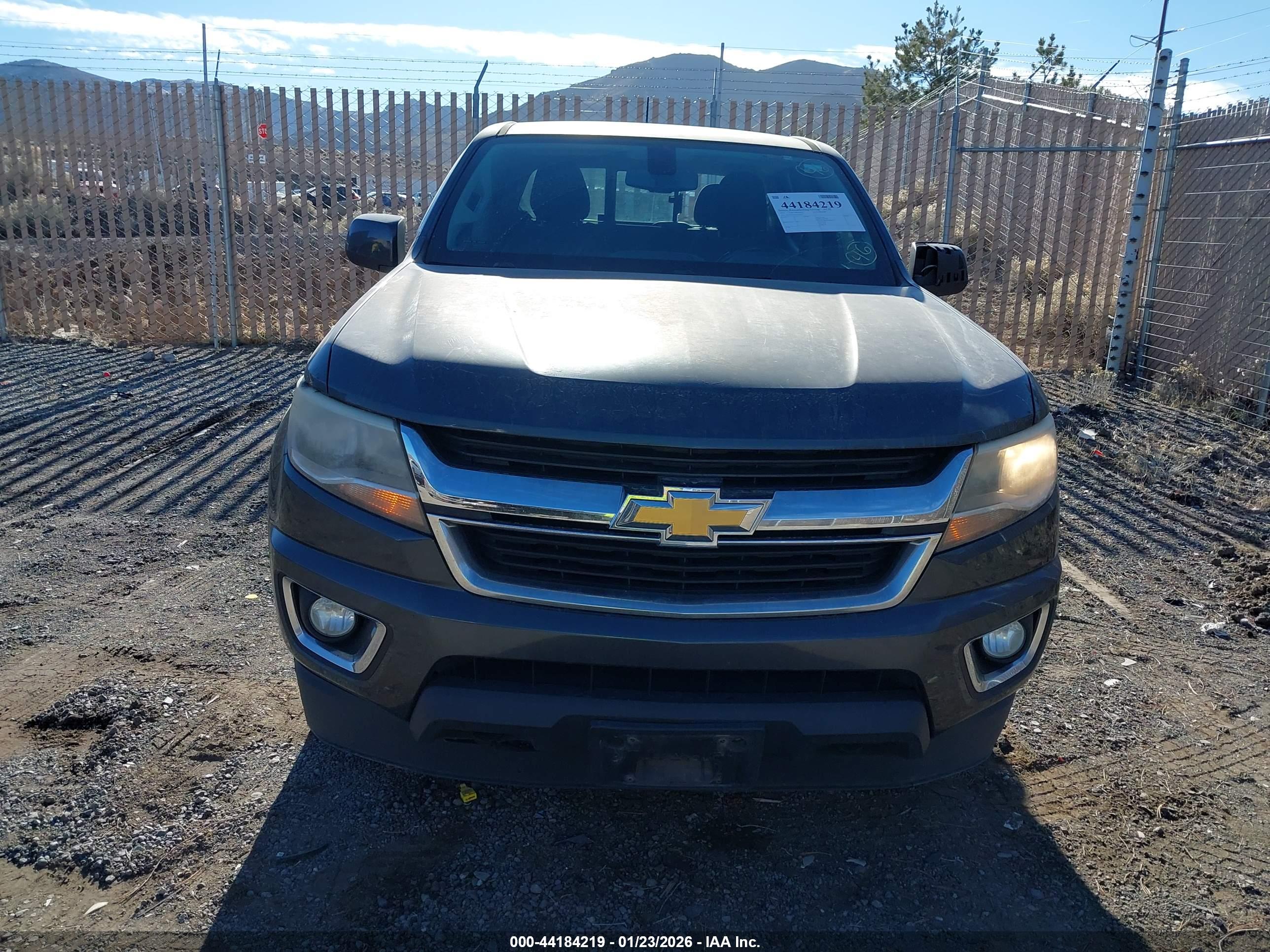 CHEVROLET COLORADO image 6