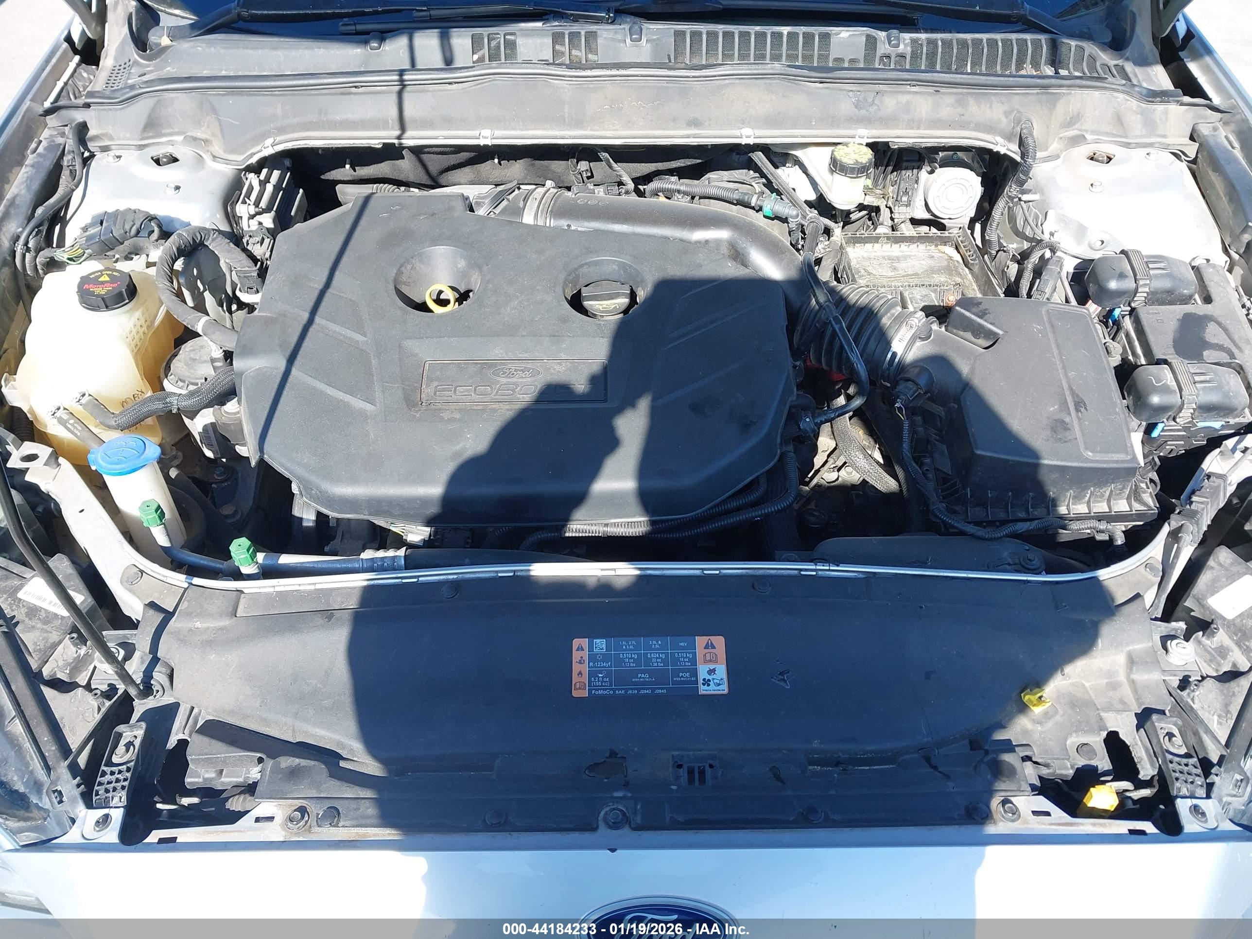 FORD FUSION image 10