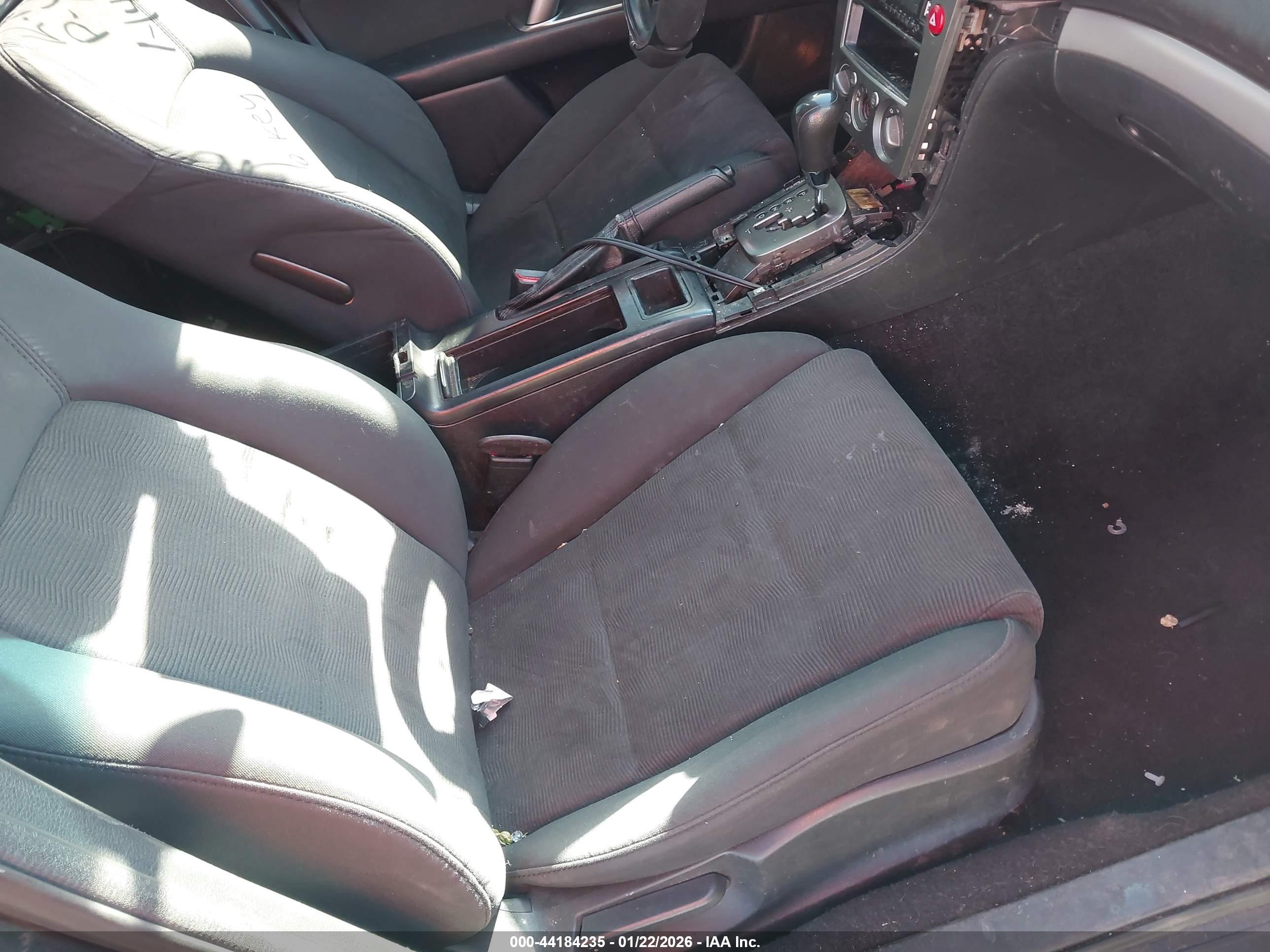 SUBARU LEGACY image 5