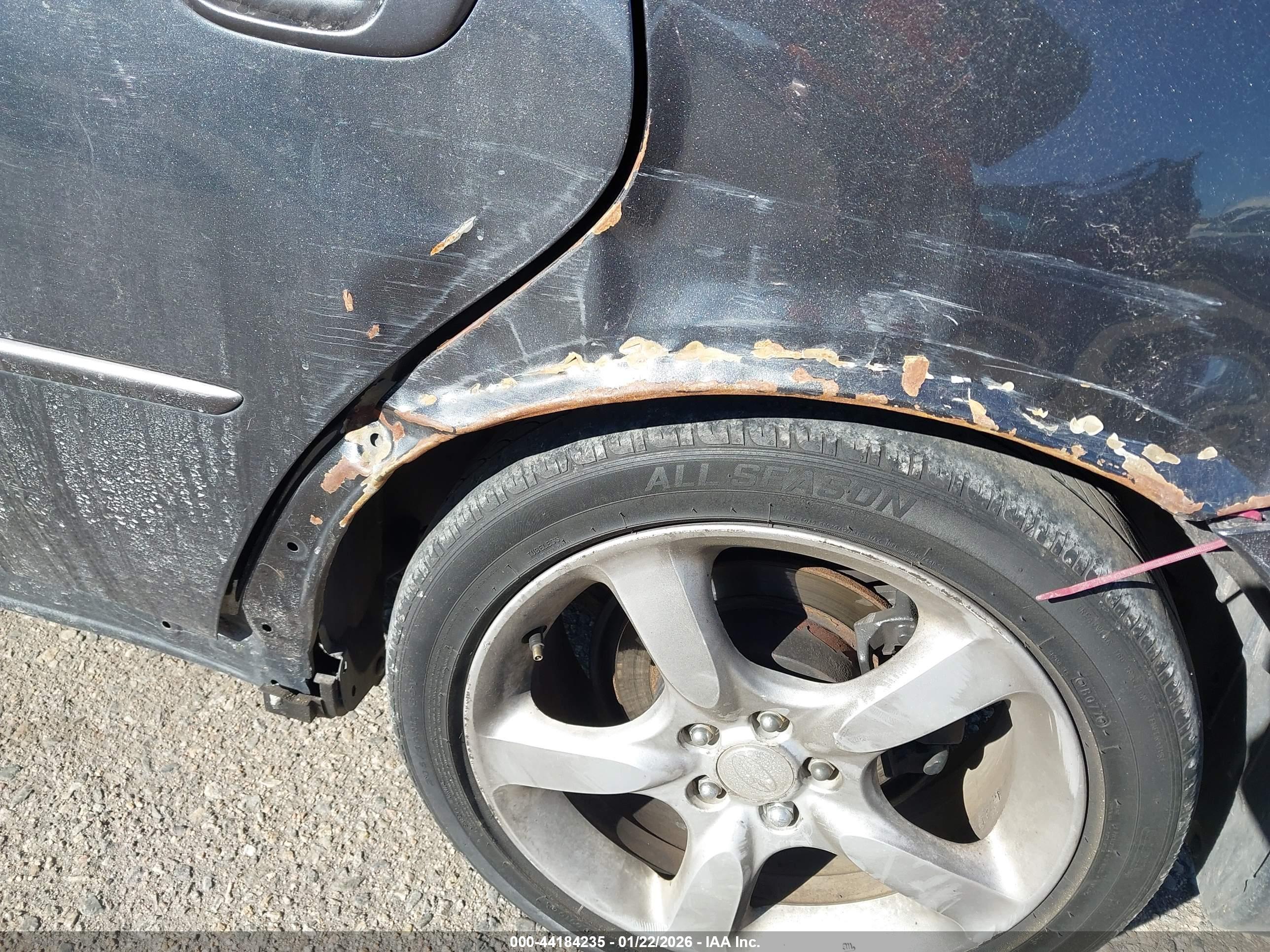 SUBARU LEGACY image 6