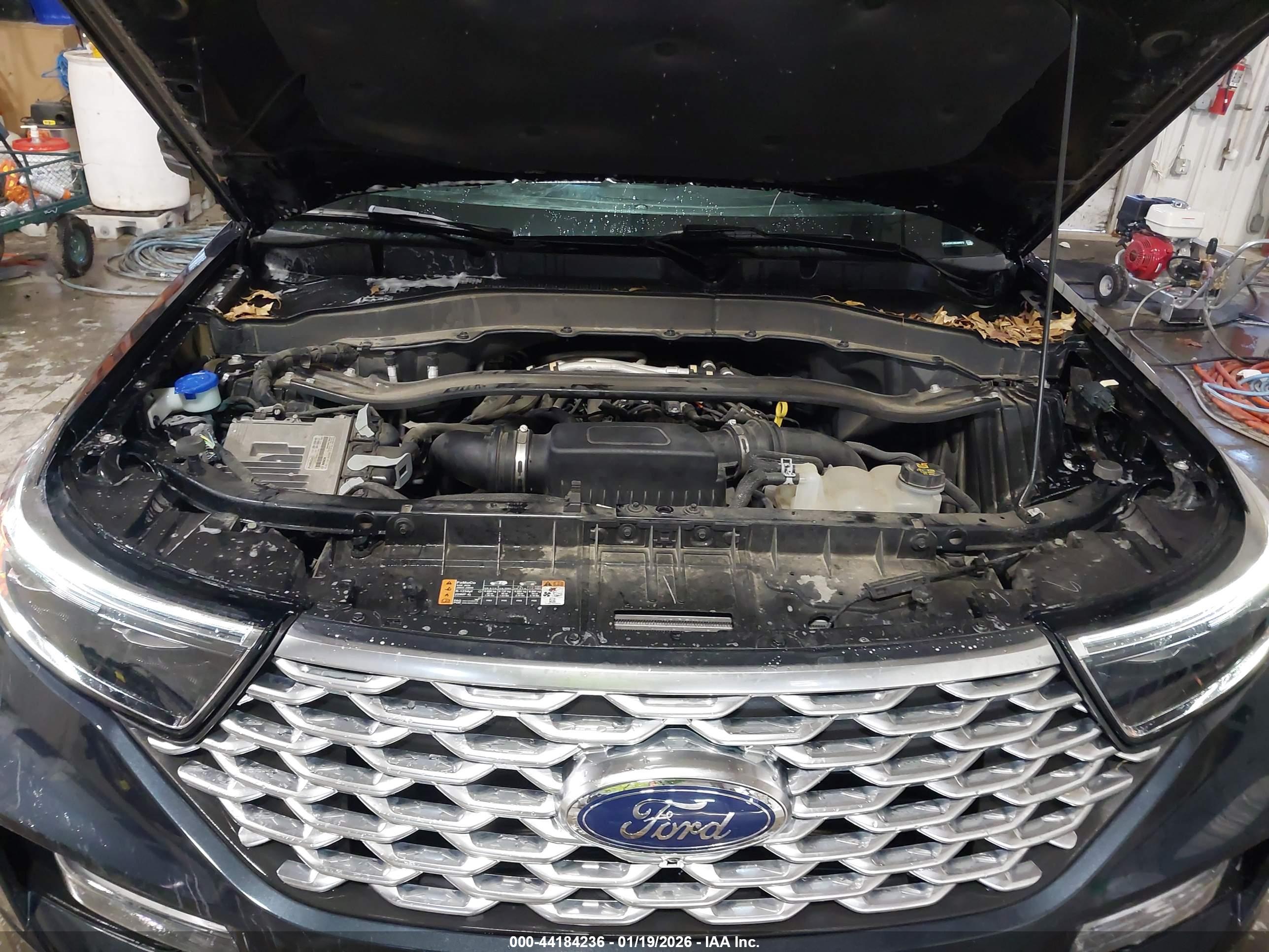 FORD EXPLORER image 10