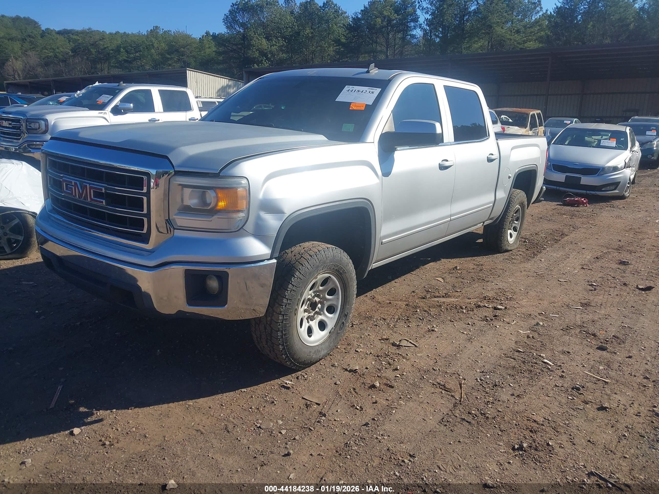 GMC SIERRA image 2