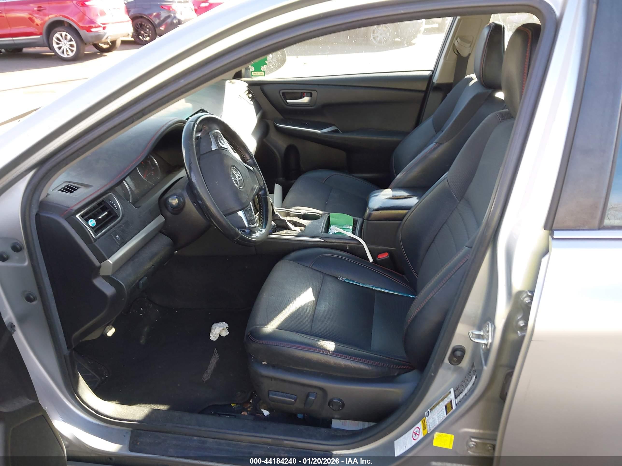 TOYOTA CAMRY image 5
