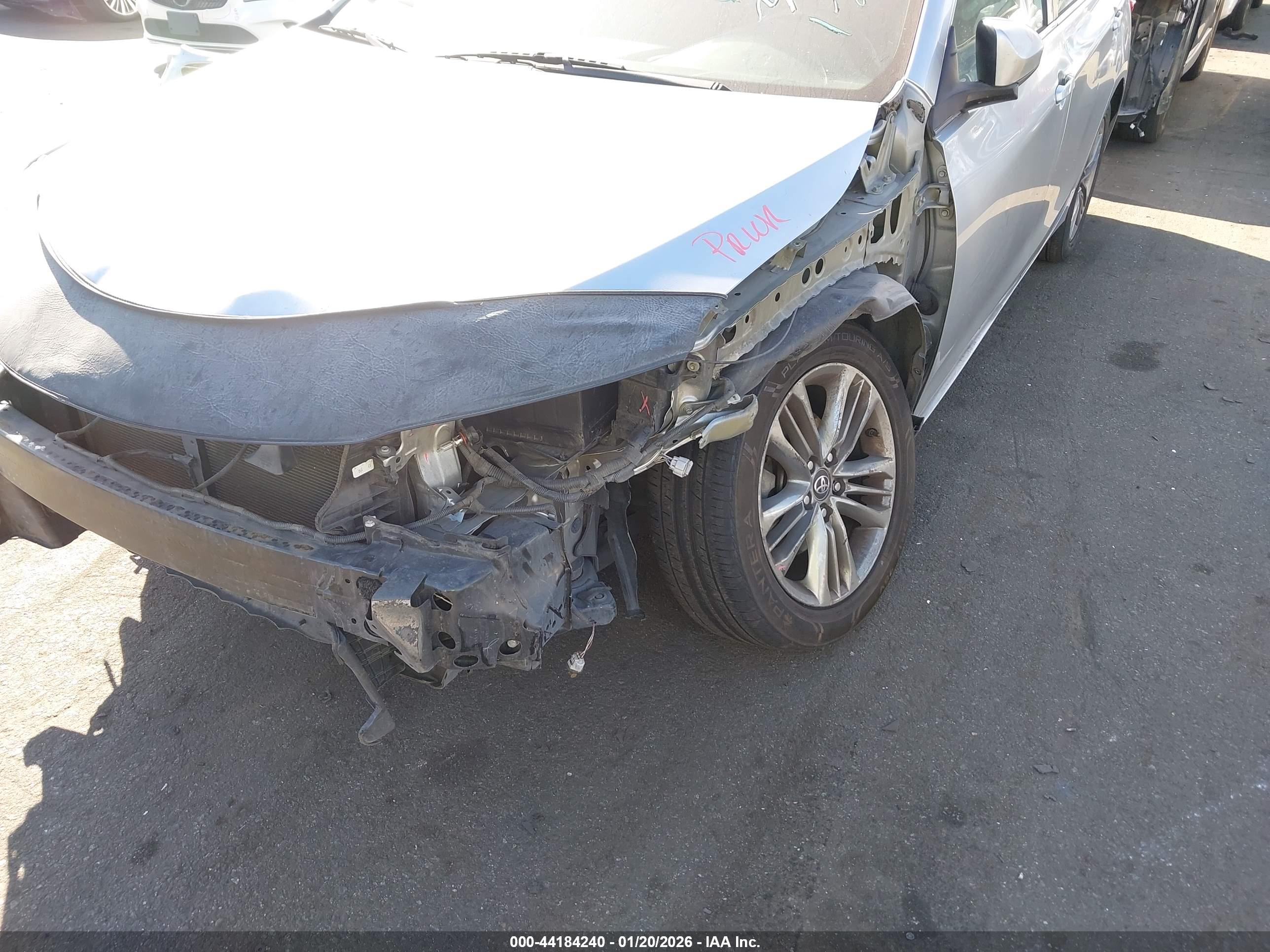 TOYOTA CAMRY image 6