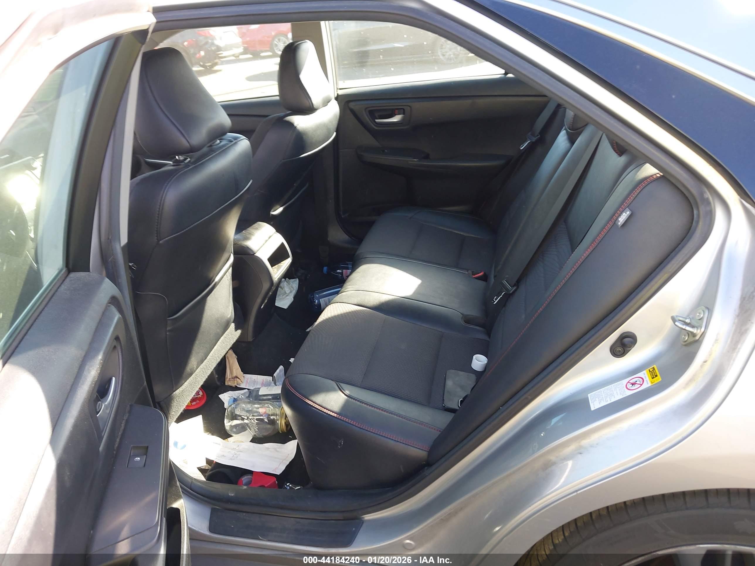 TOYOTA CAMRY image 8