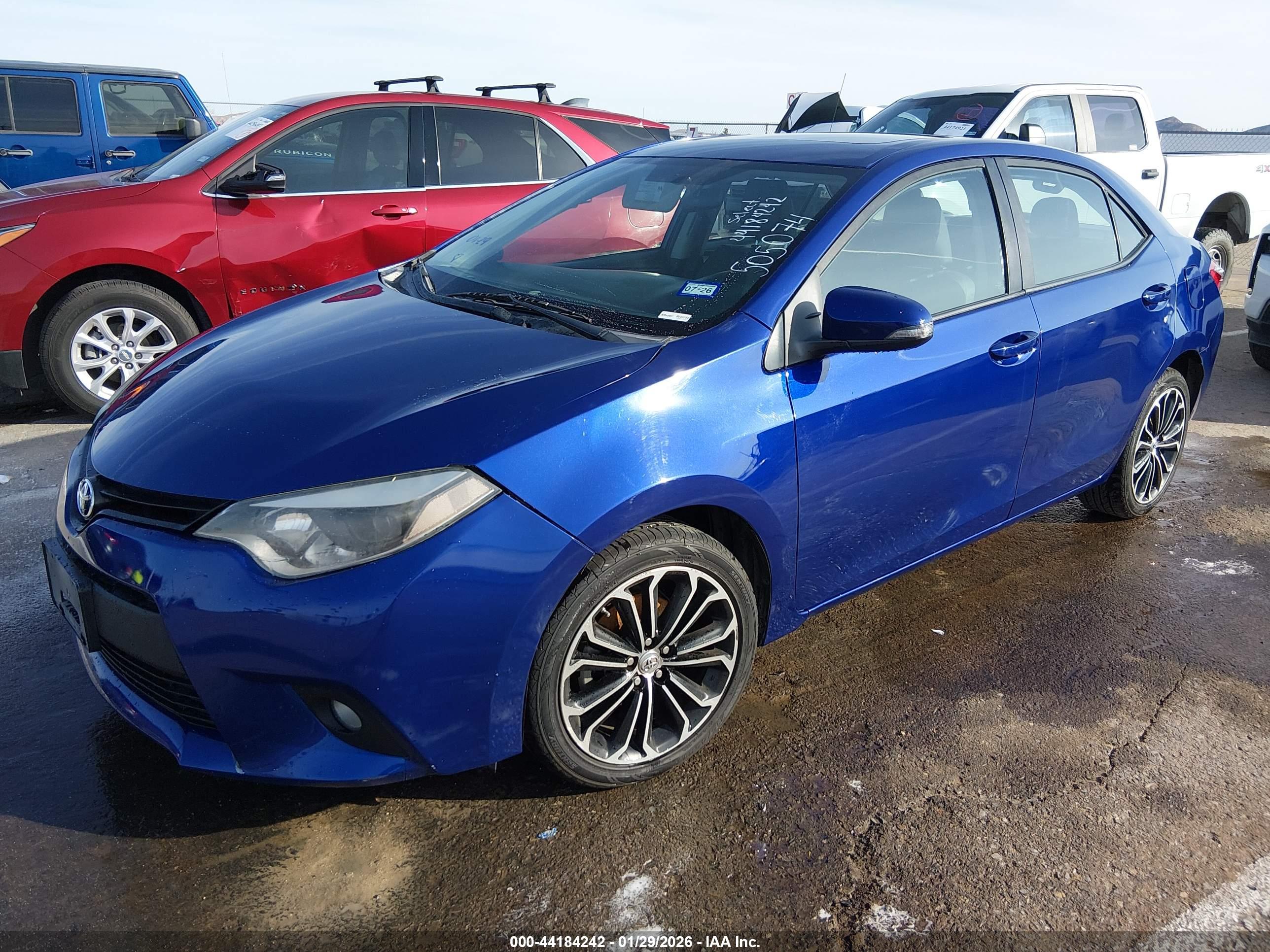 TOYOTA COROLLA image 2