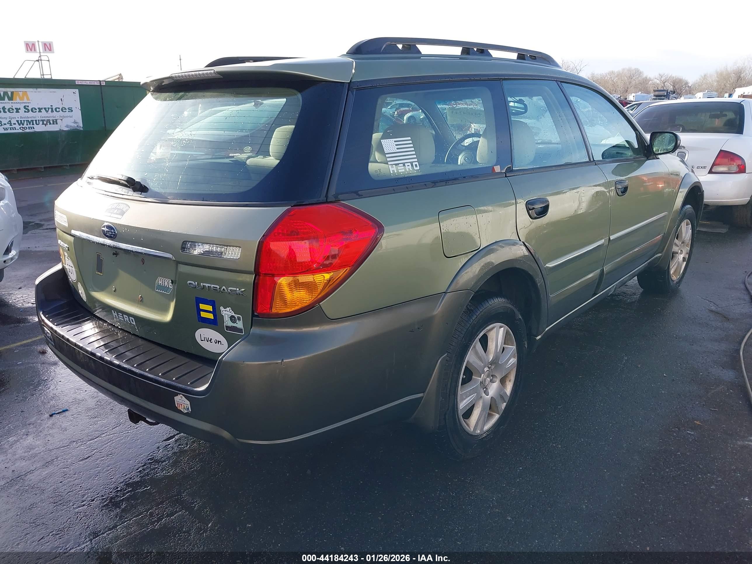 SUBARU OUTBACK image 4