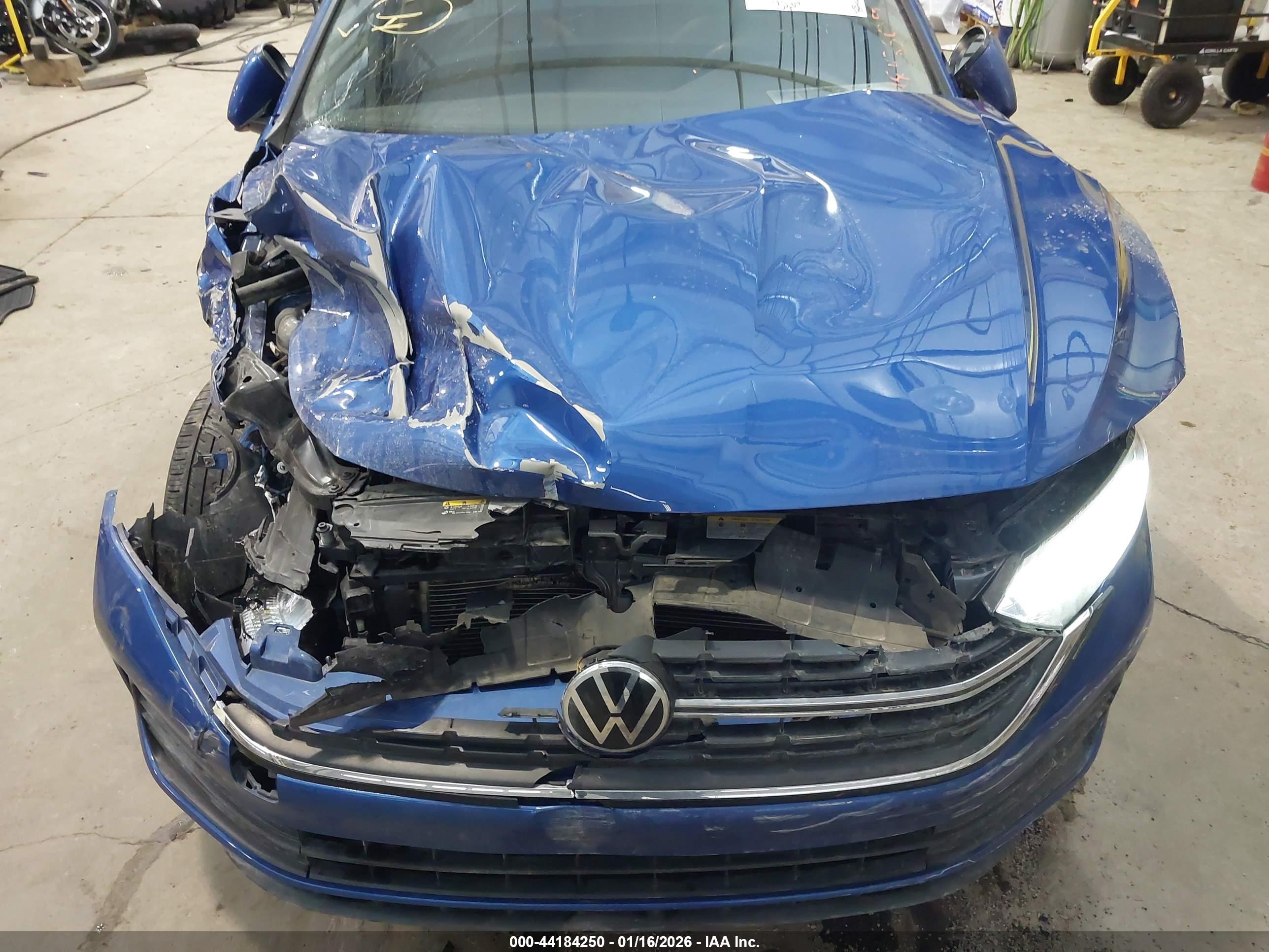 VOLKSWAGEN JETTA image 6