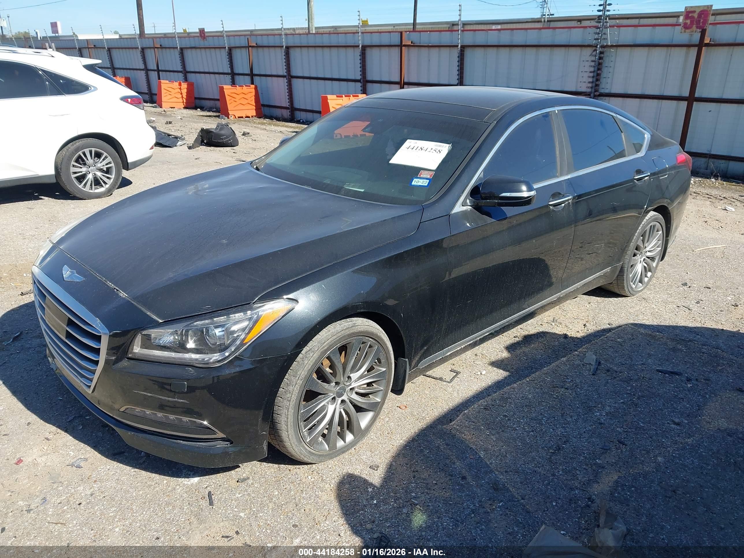 HYUNDAI GENESIS image 2