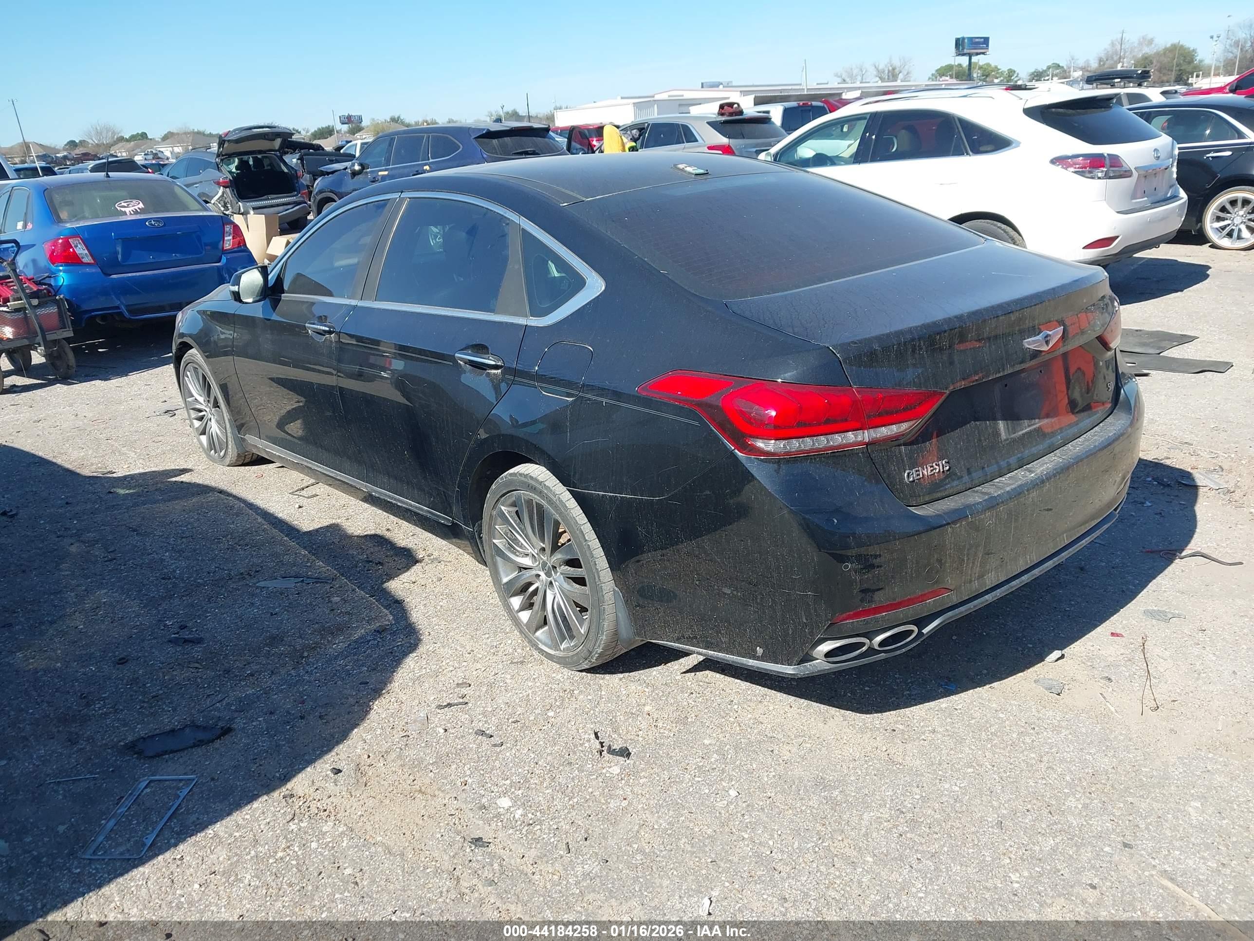HYUNDAI GENESIS image 3