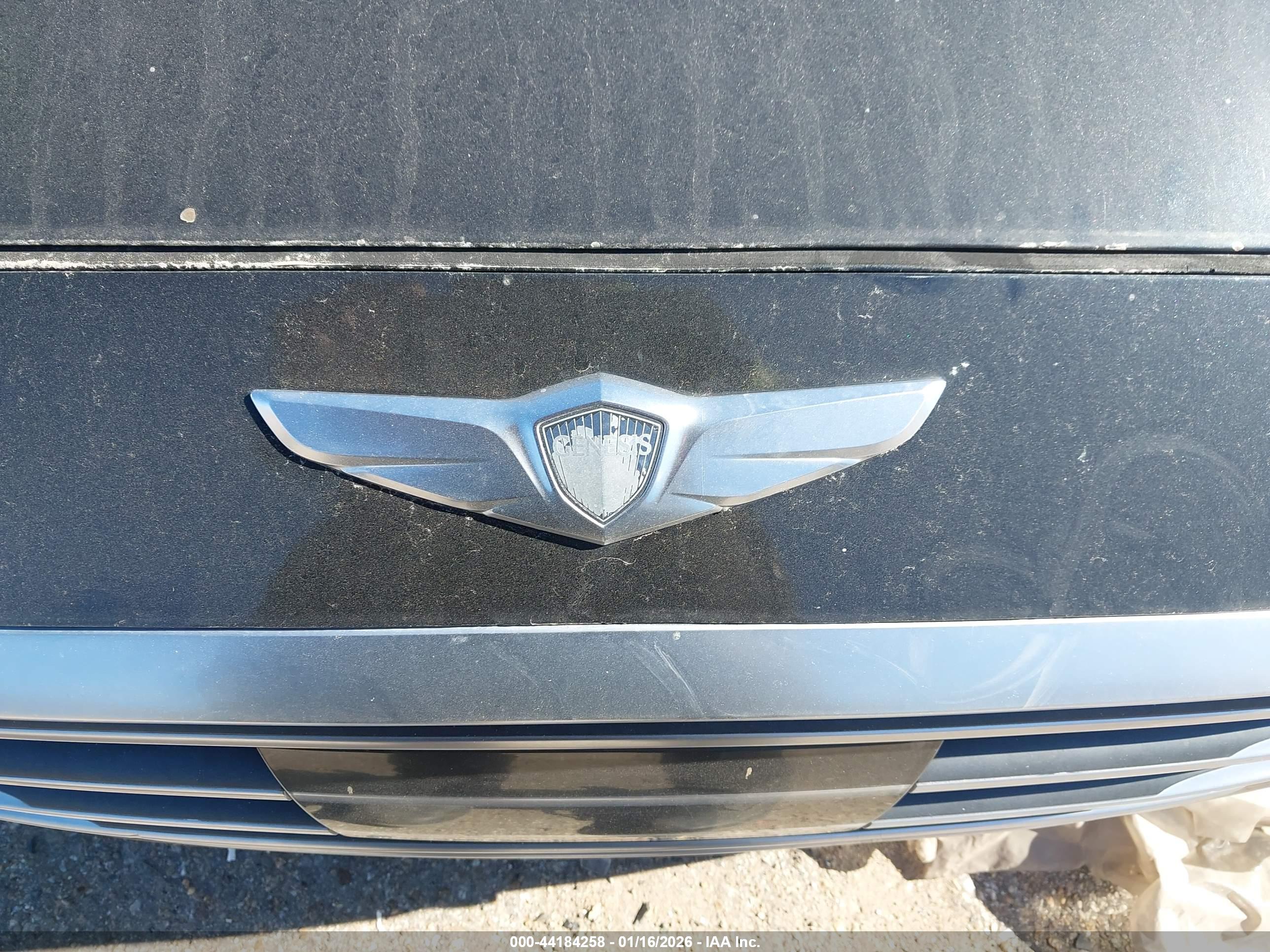 HYUNDAI GENESIS image 6