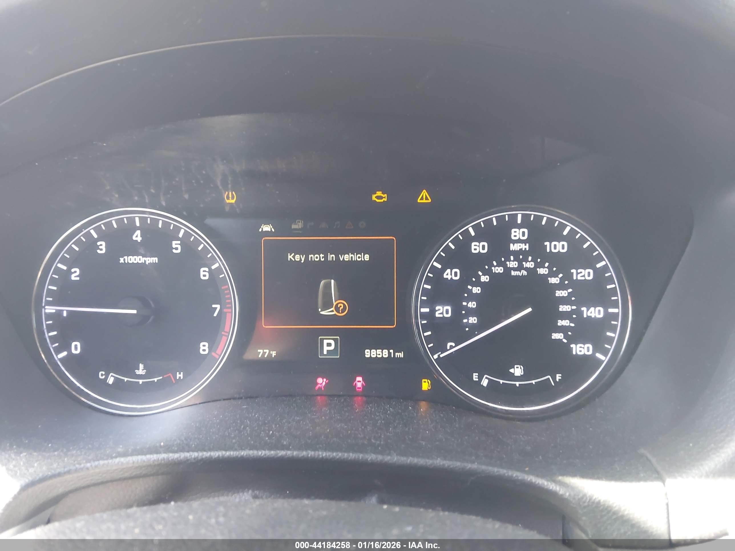 HYUNDAI GENESIS image 7