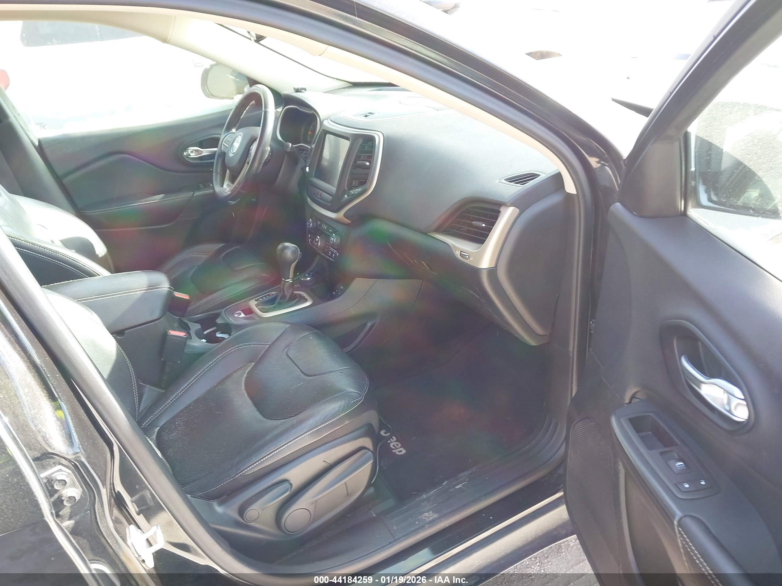 JEEP CHEROKEE image 5