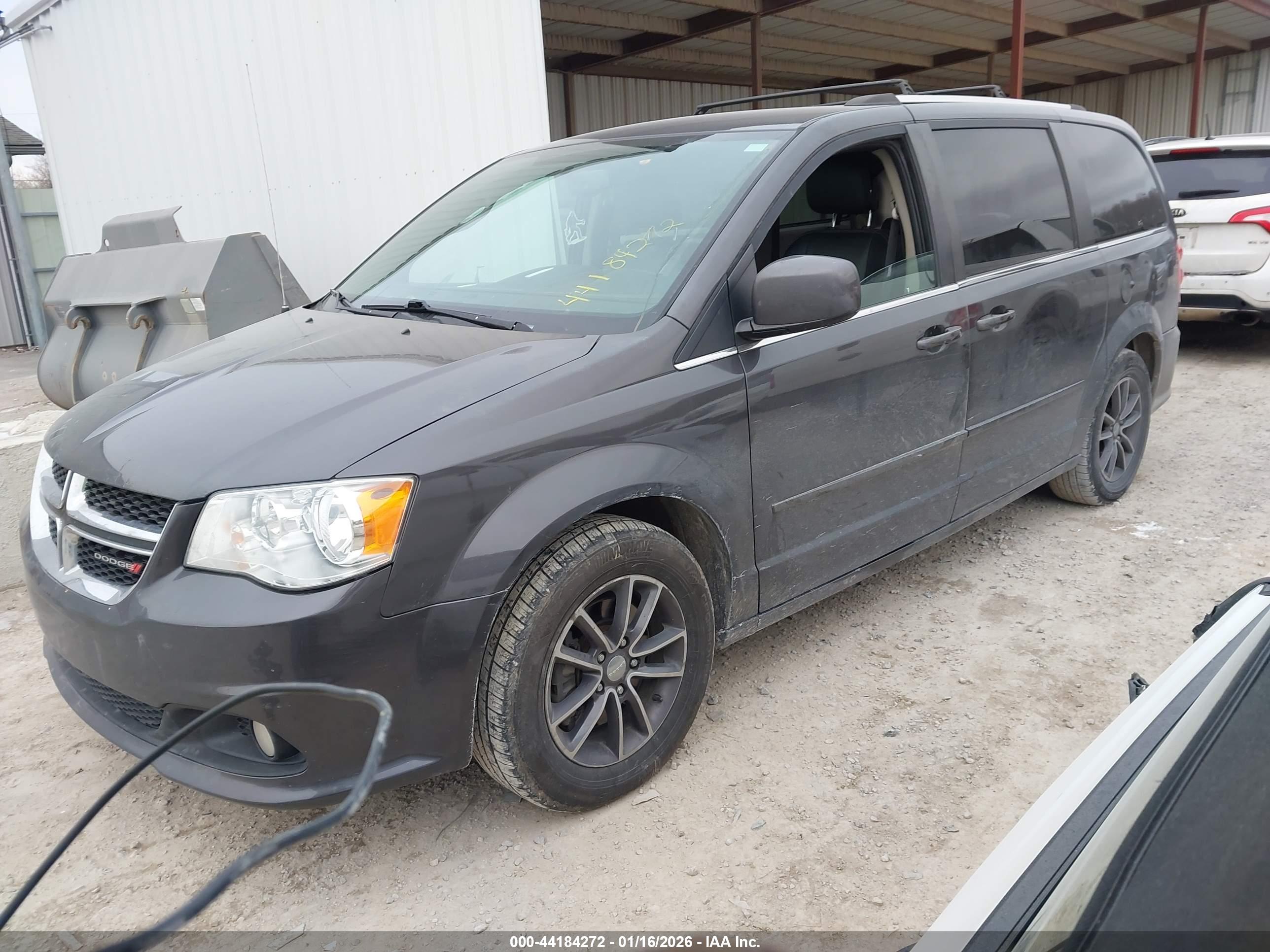 DODGE GRAND image 2