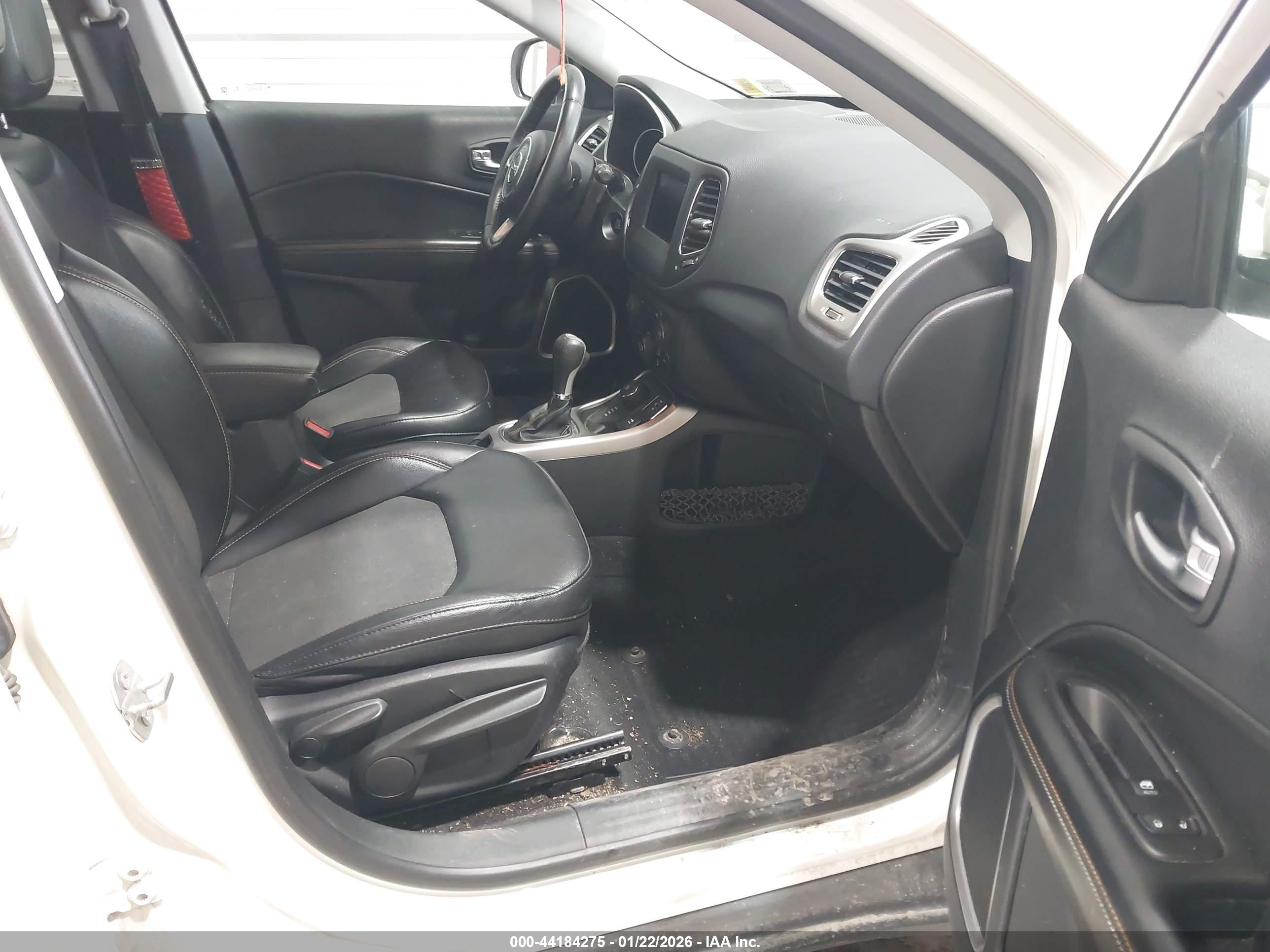 JEEP COMPASS image 5