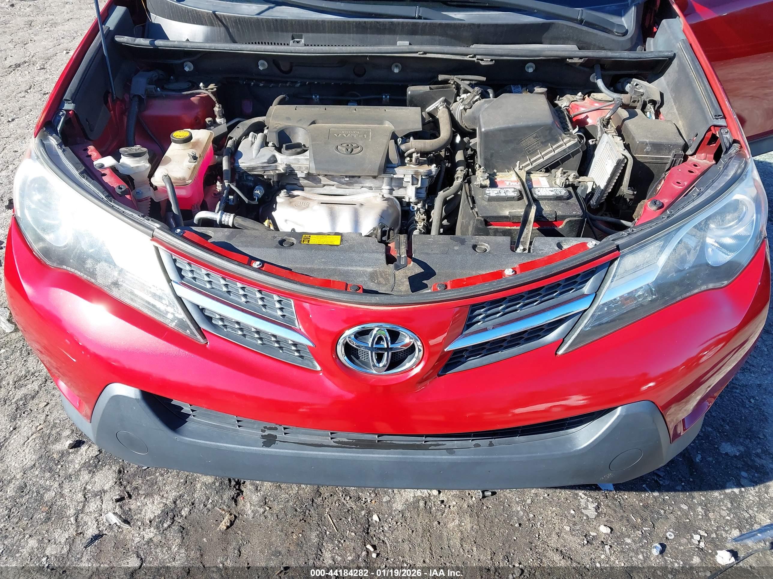 TOYOTA RAV4 image 10