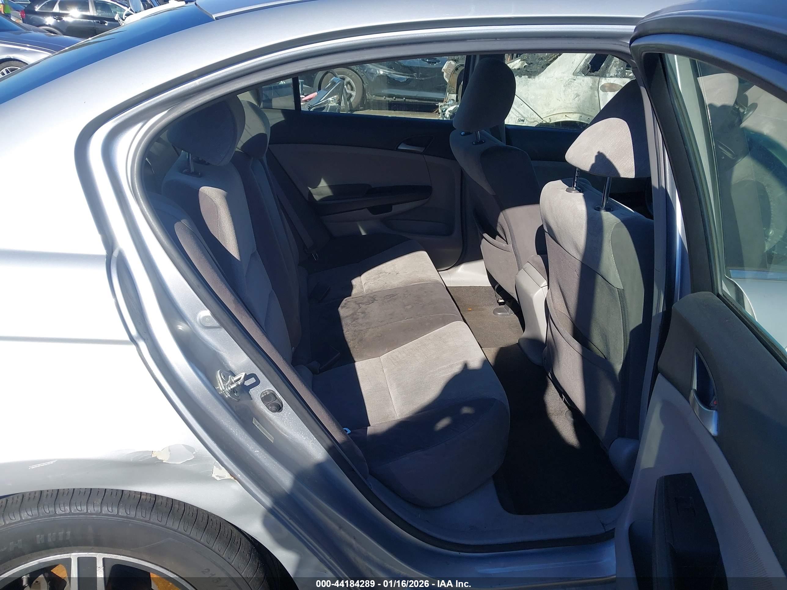 HONDA ACCORD image 8