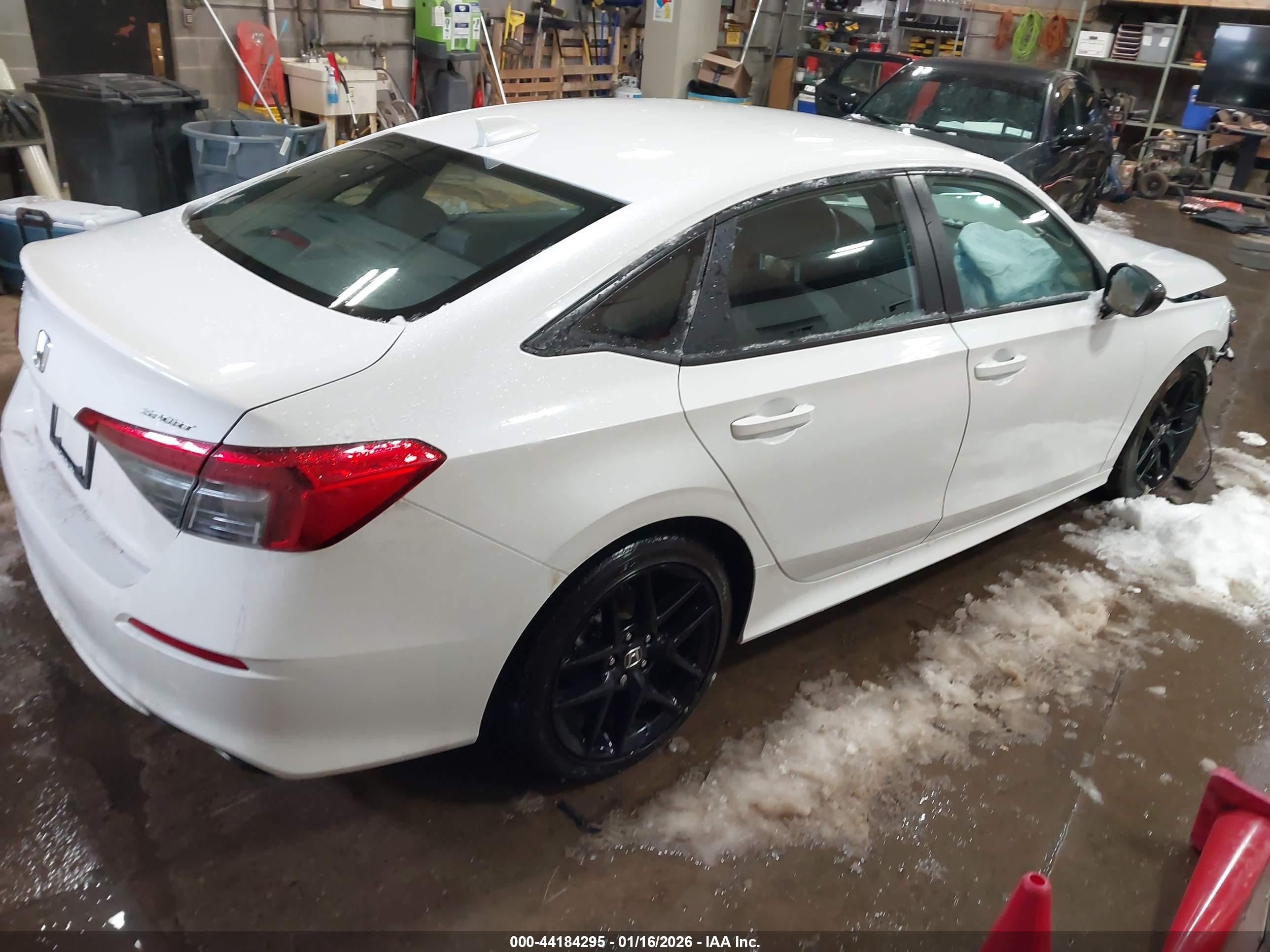 HONDA CIVIC image 4