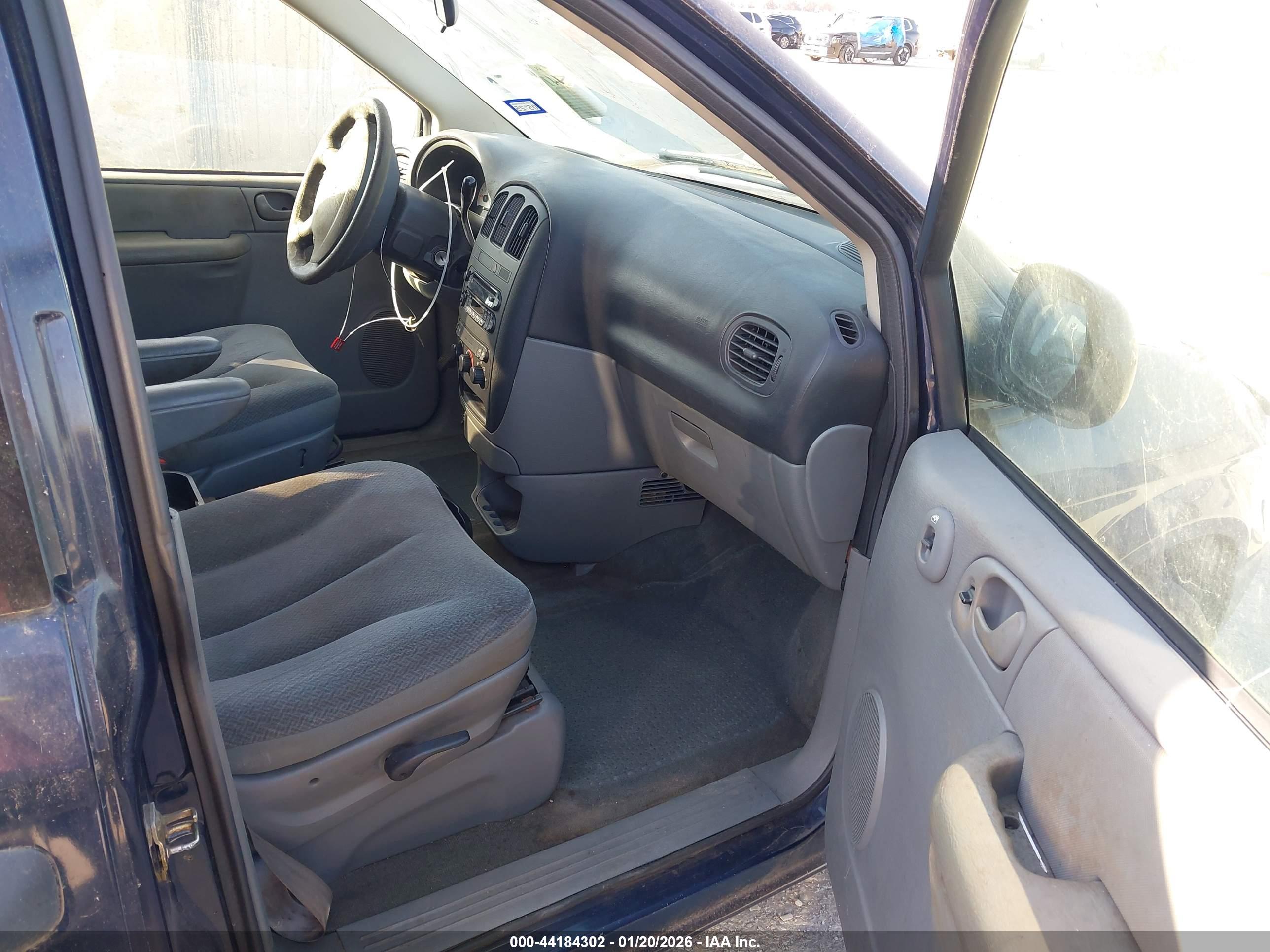 DODGE CARAVAN image 5