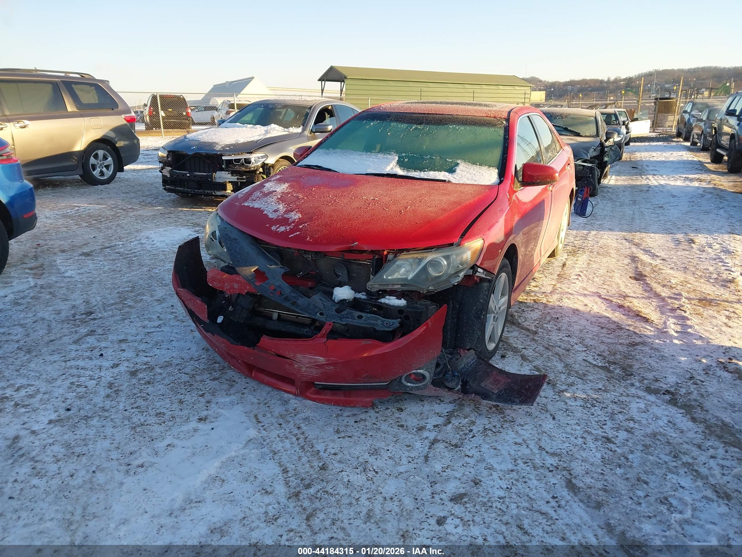 TOYOTA CAMRY image 2