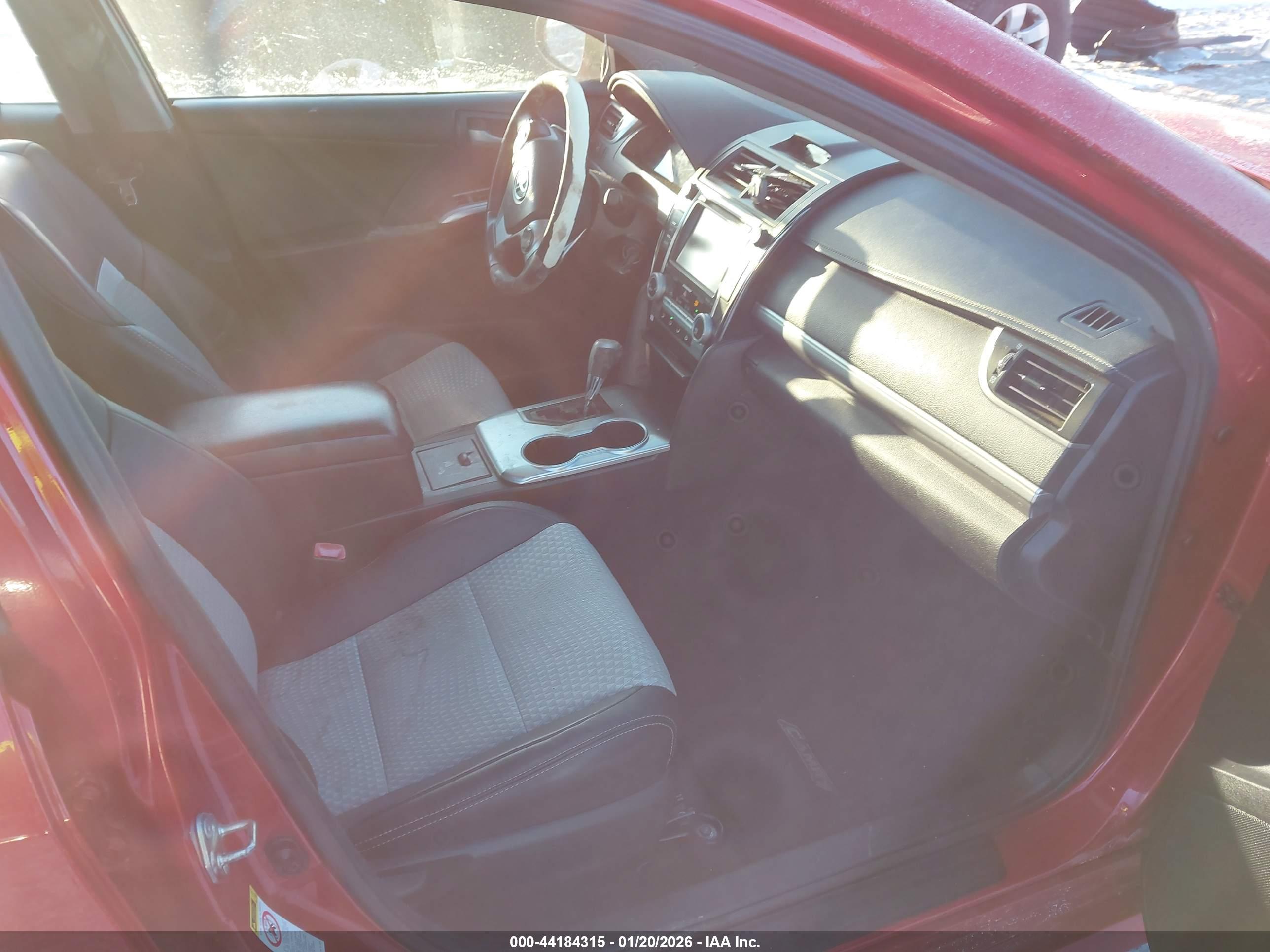 TOYOTA CAMRY image 5