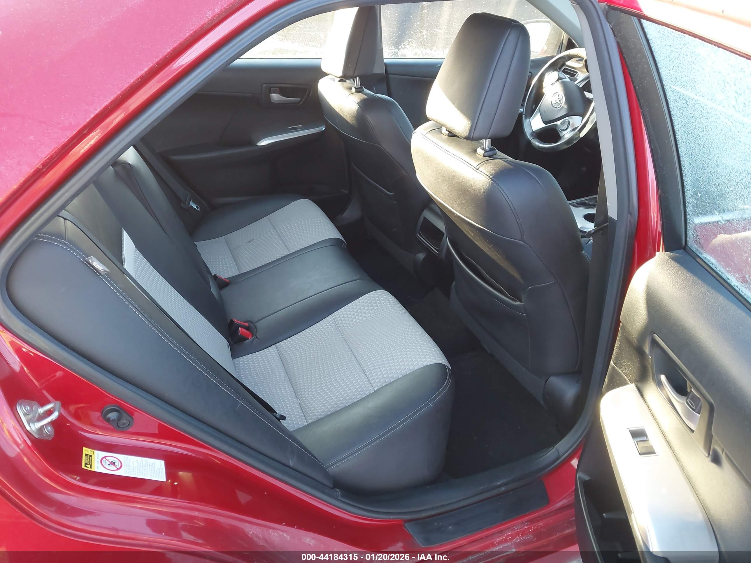 TOYOTA CAMRY image 8