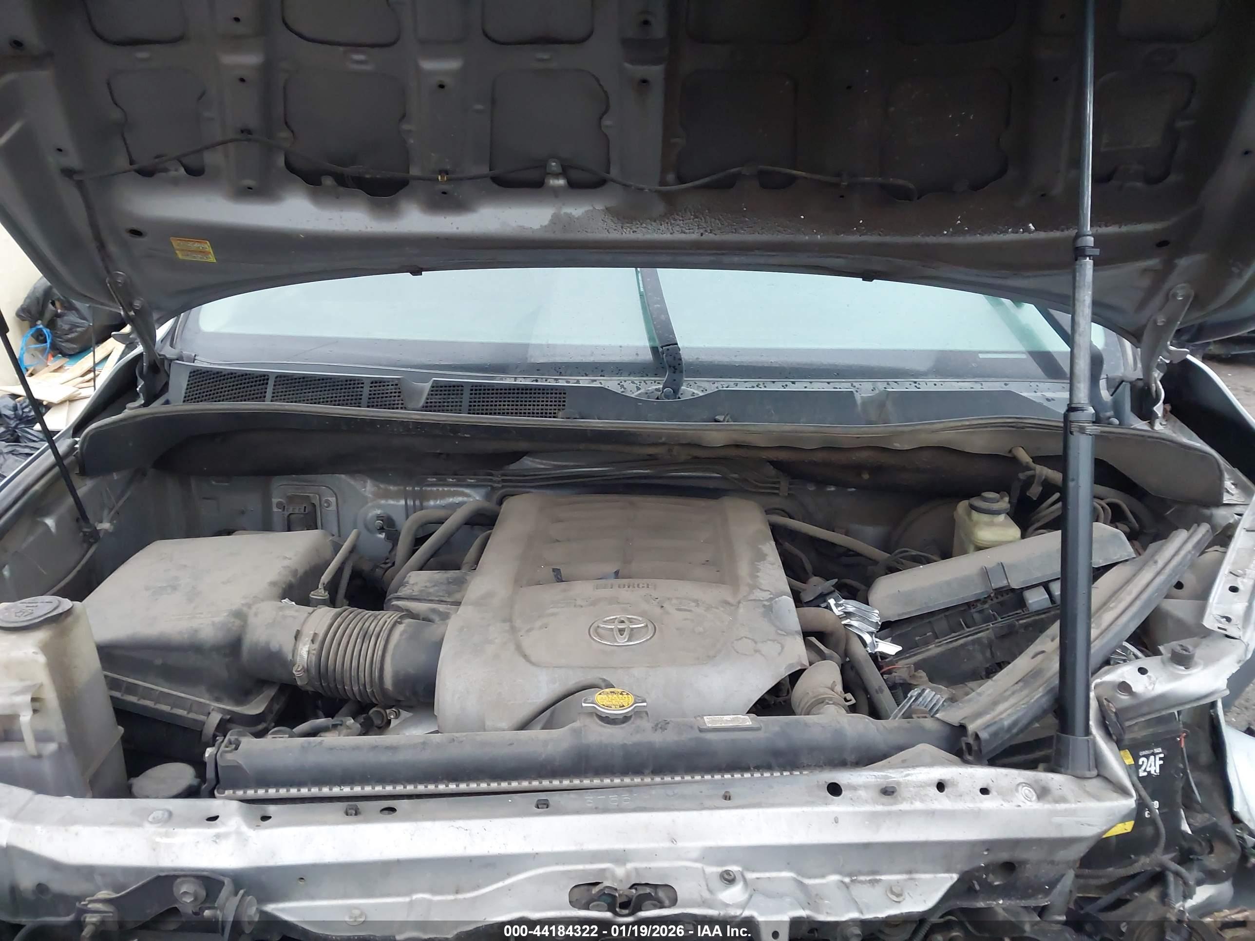 TOYOTA TUNDRA image 10