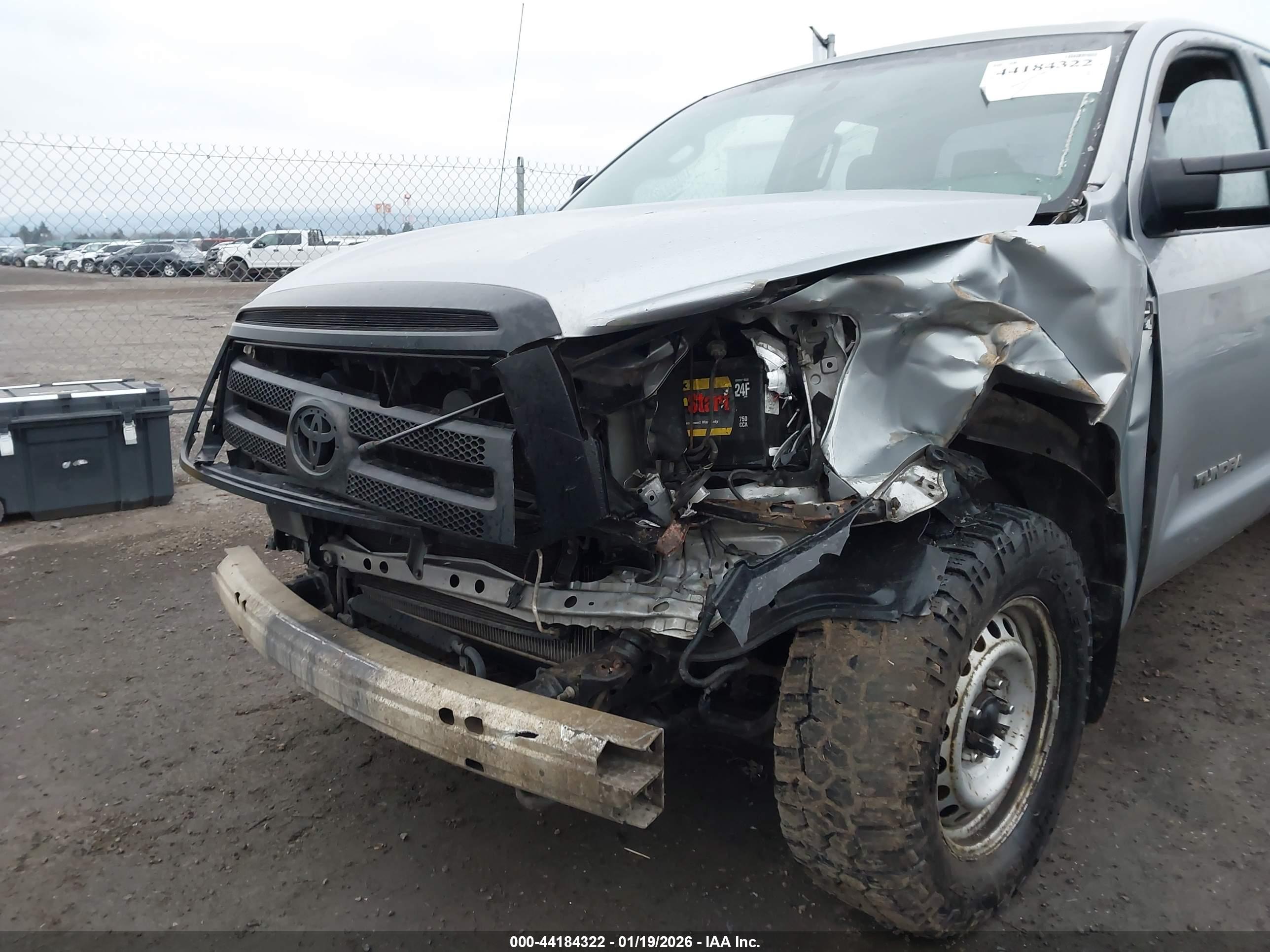 TOYOTA TUNDRA image 6