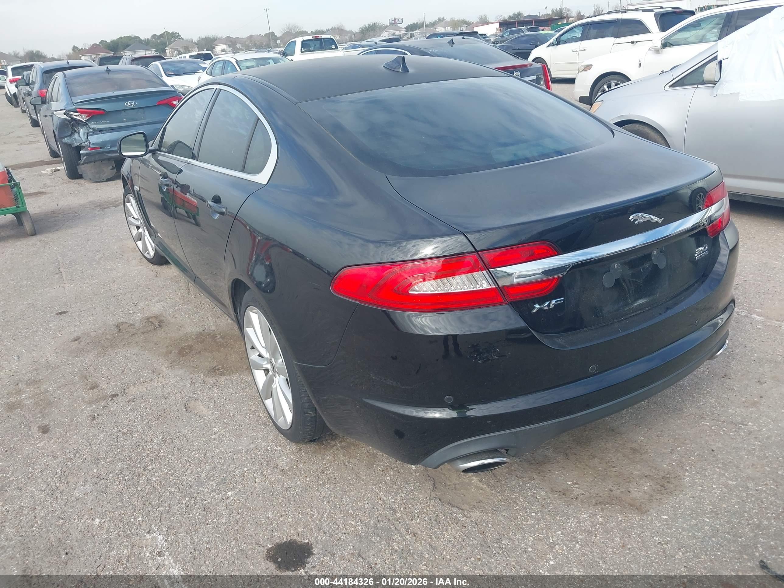 JAGUAR XF image 3